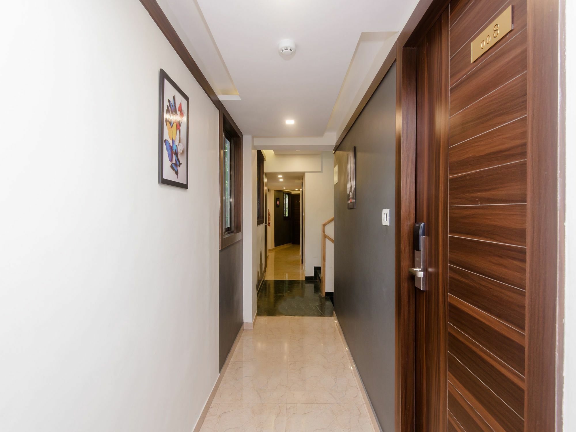 Hotel Oyo 14984 International Mumbai