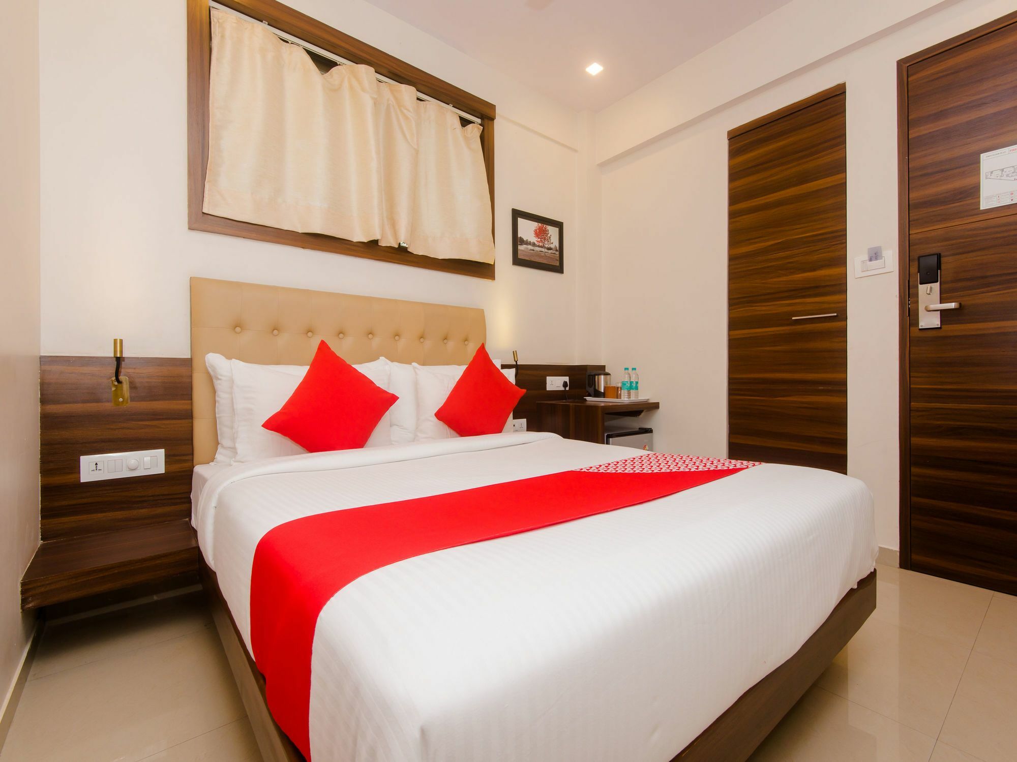 Oyo 14984 International Hotel