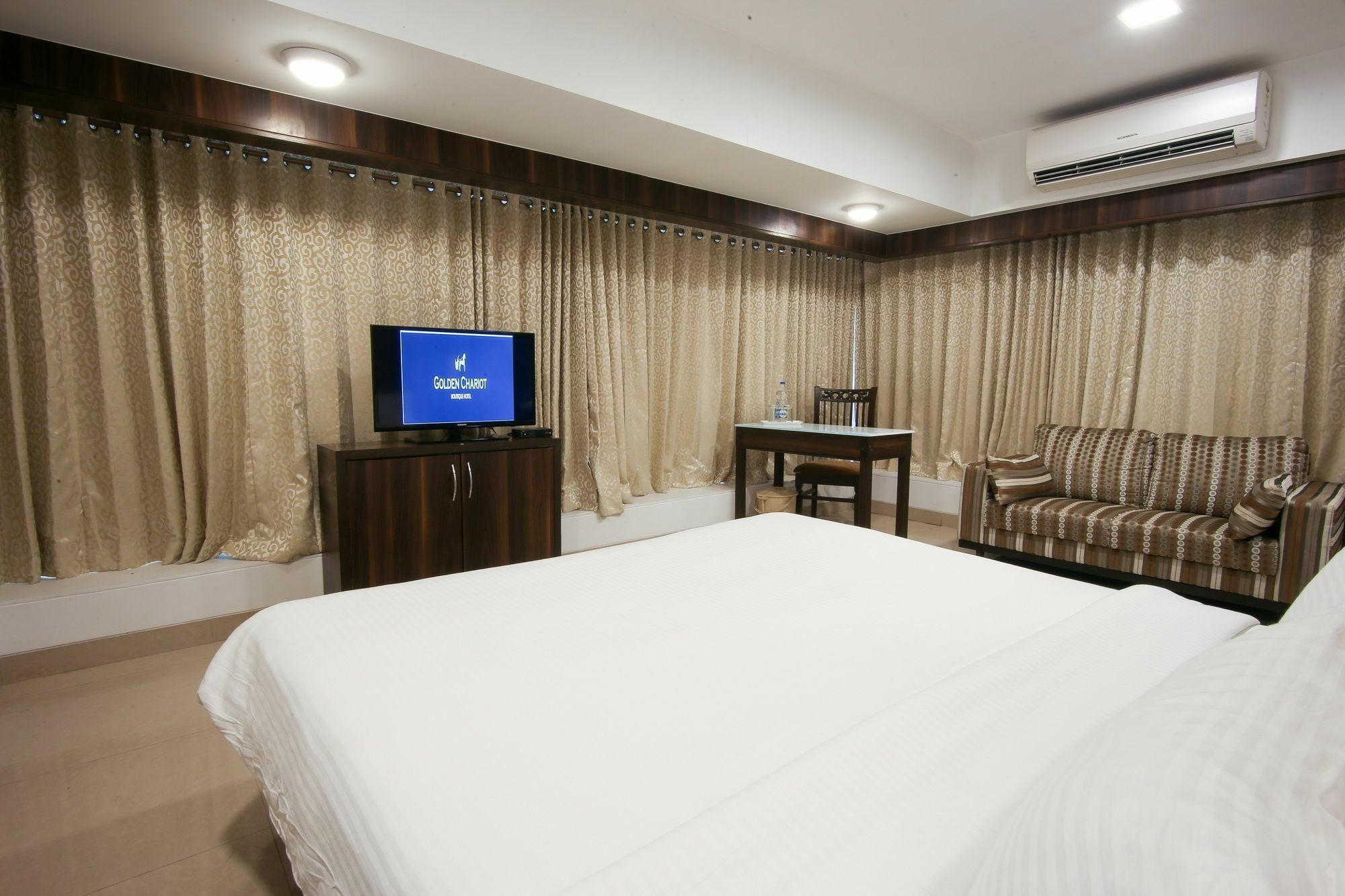 Golden Chariot The Boutique