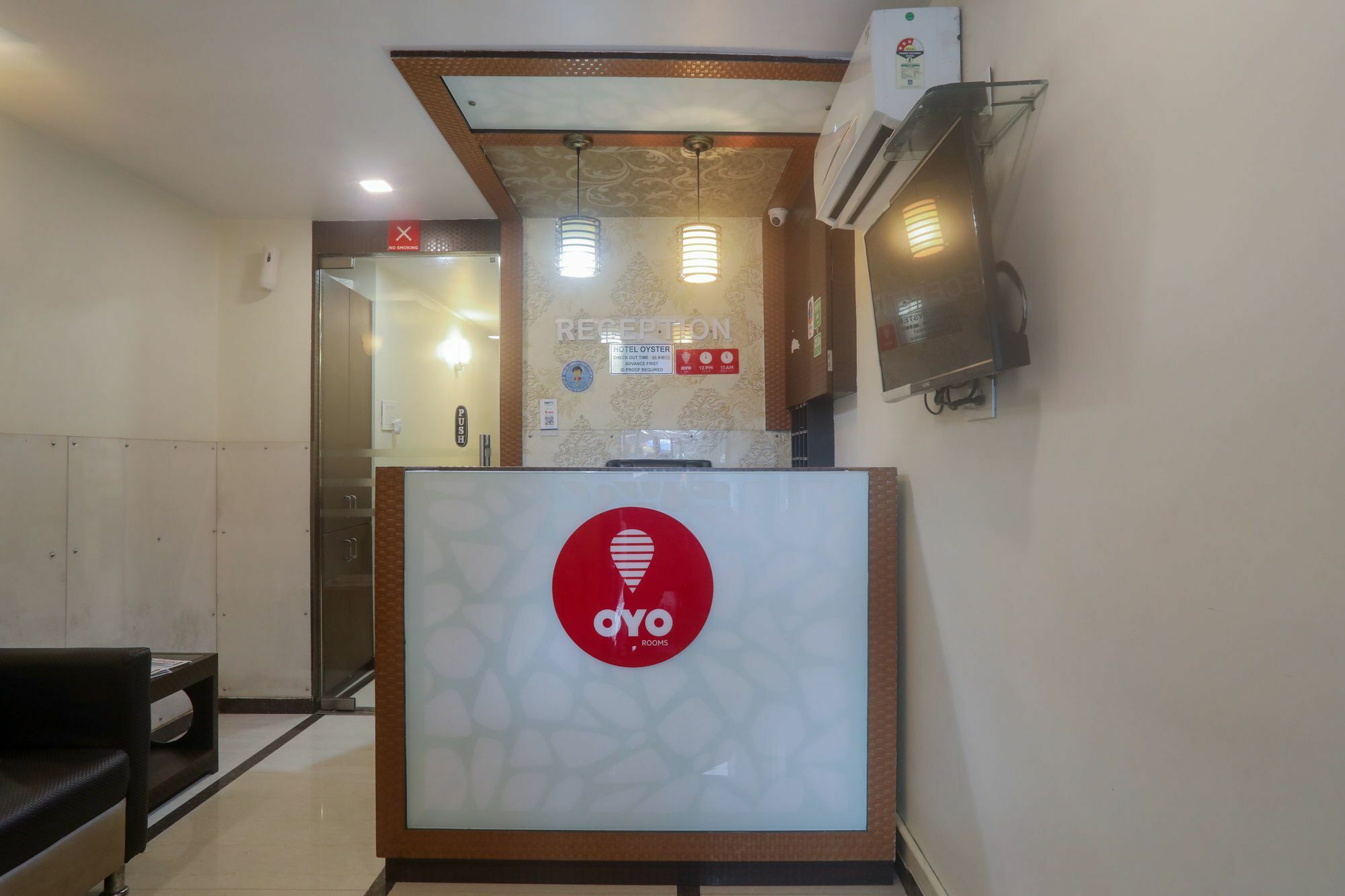 Hotel Oyo 4186 Oyster 2*