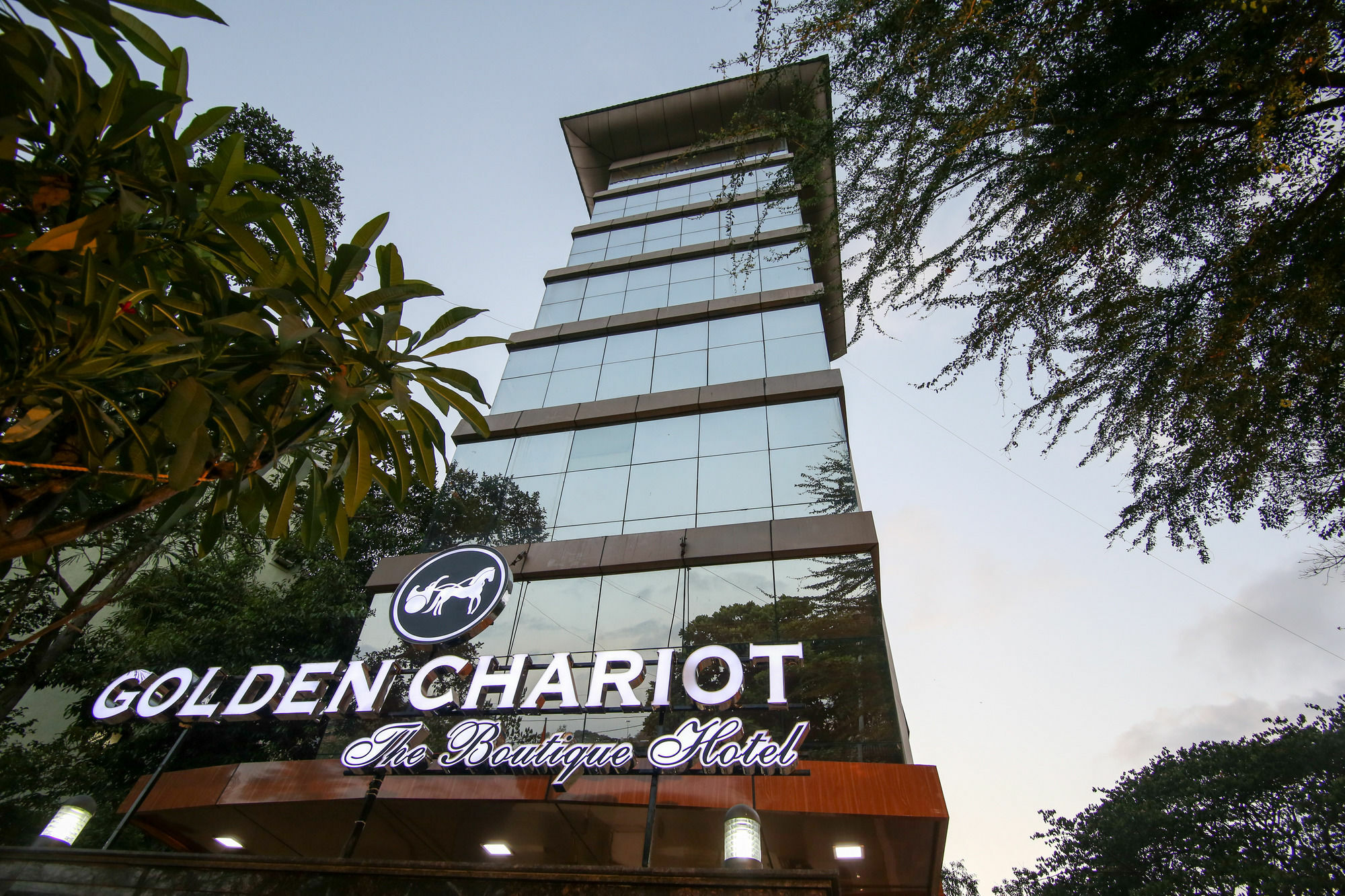 Golden Chariot The Boutique Hotel 3*