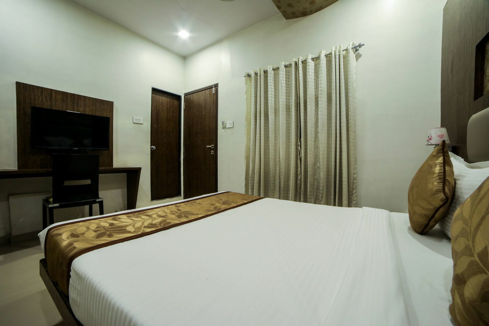 Oyo 4186 Oyster Hotel Mumbai