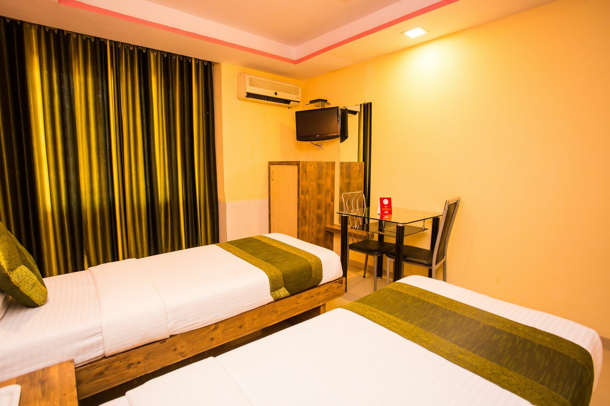 Hotel Oyo 8760 Arma Residency
