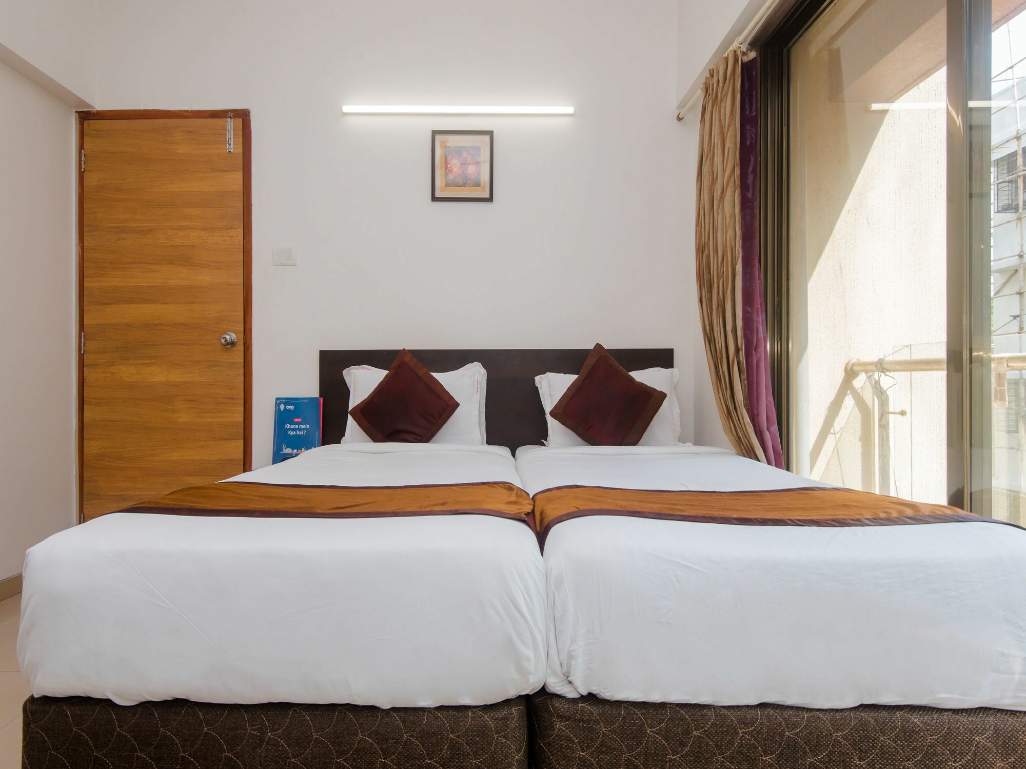 Oyo 633 Ontime Luxurious Mumbai