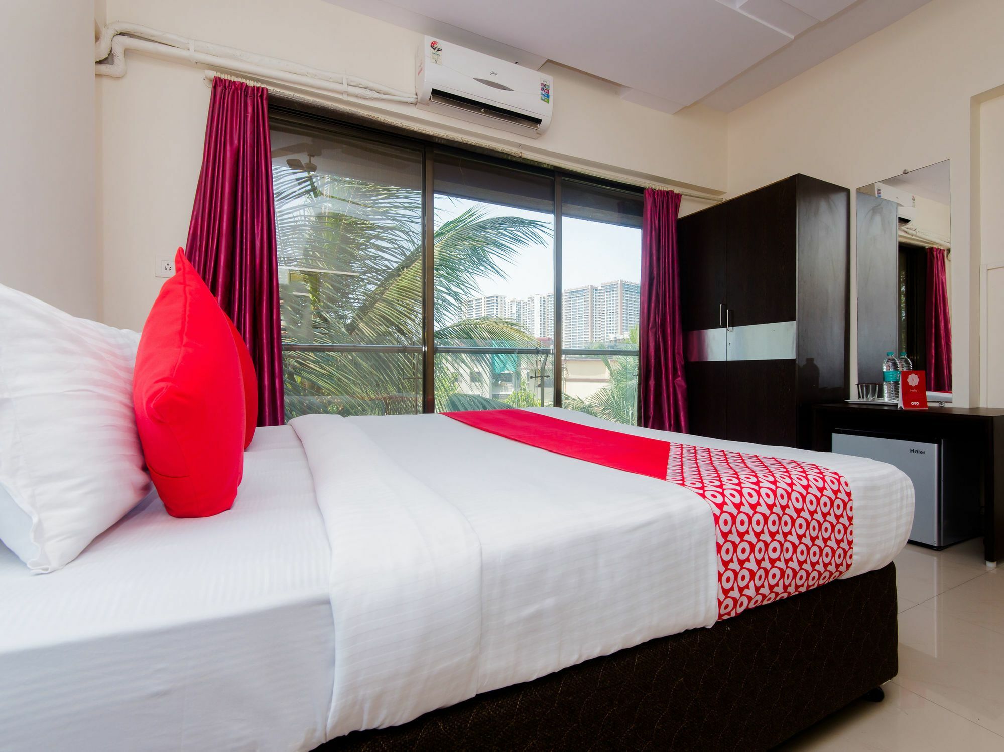 Hotel Oyo 633 Ontime Luxurious 2*