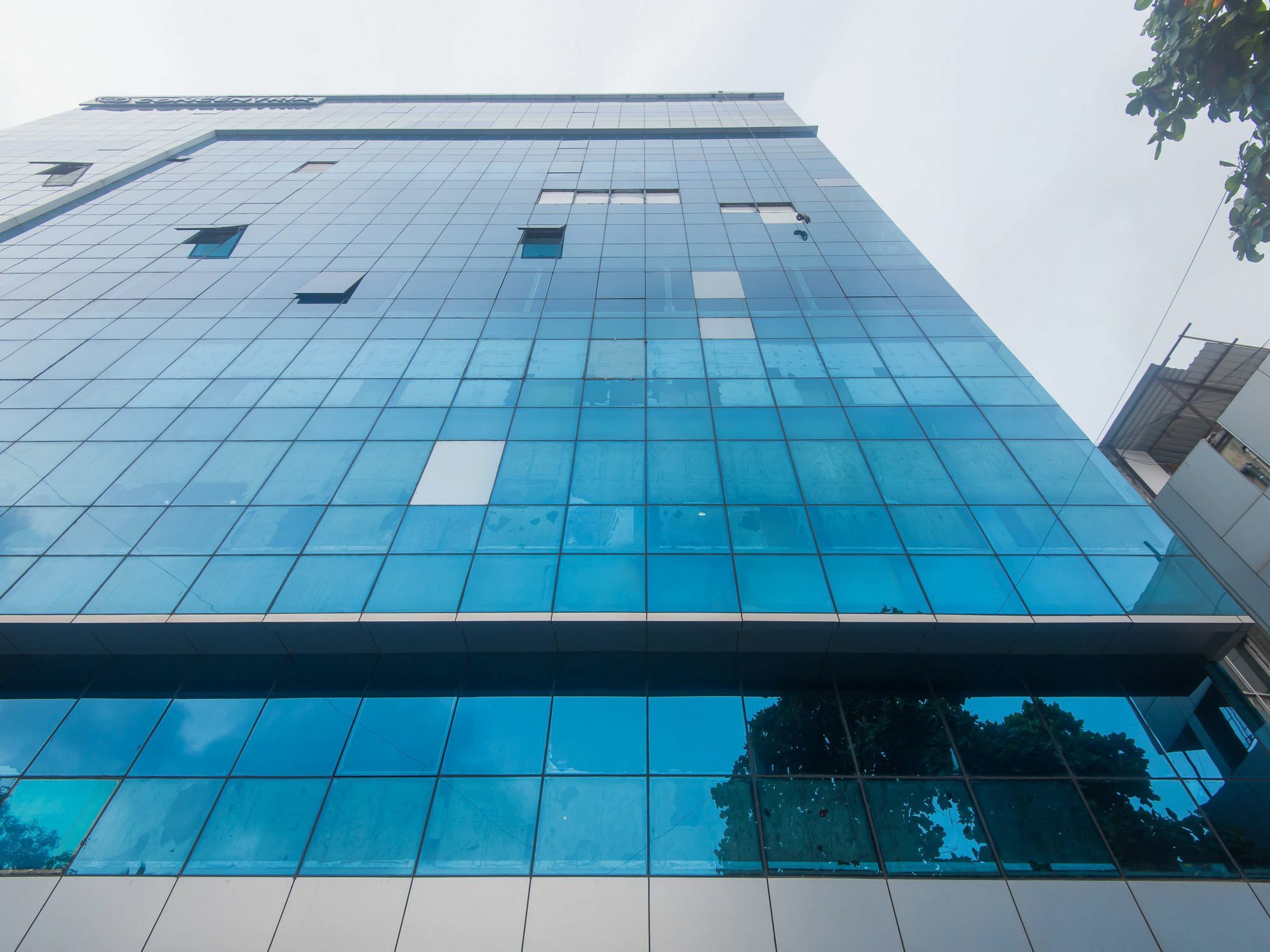 Oyo 16001 Gk Residency Mumbai