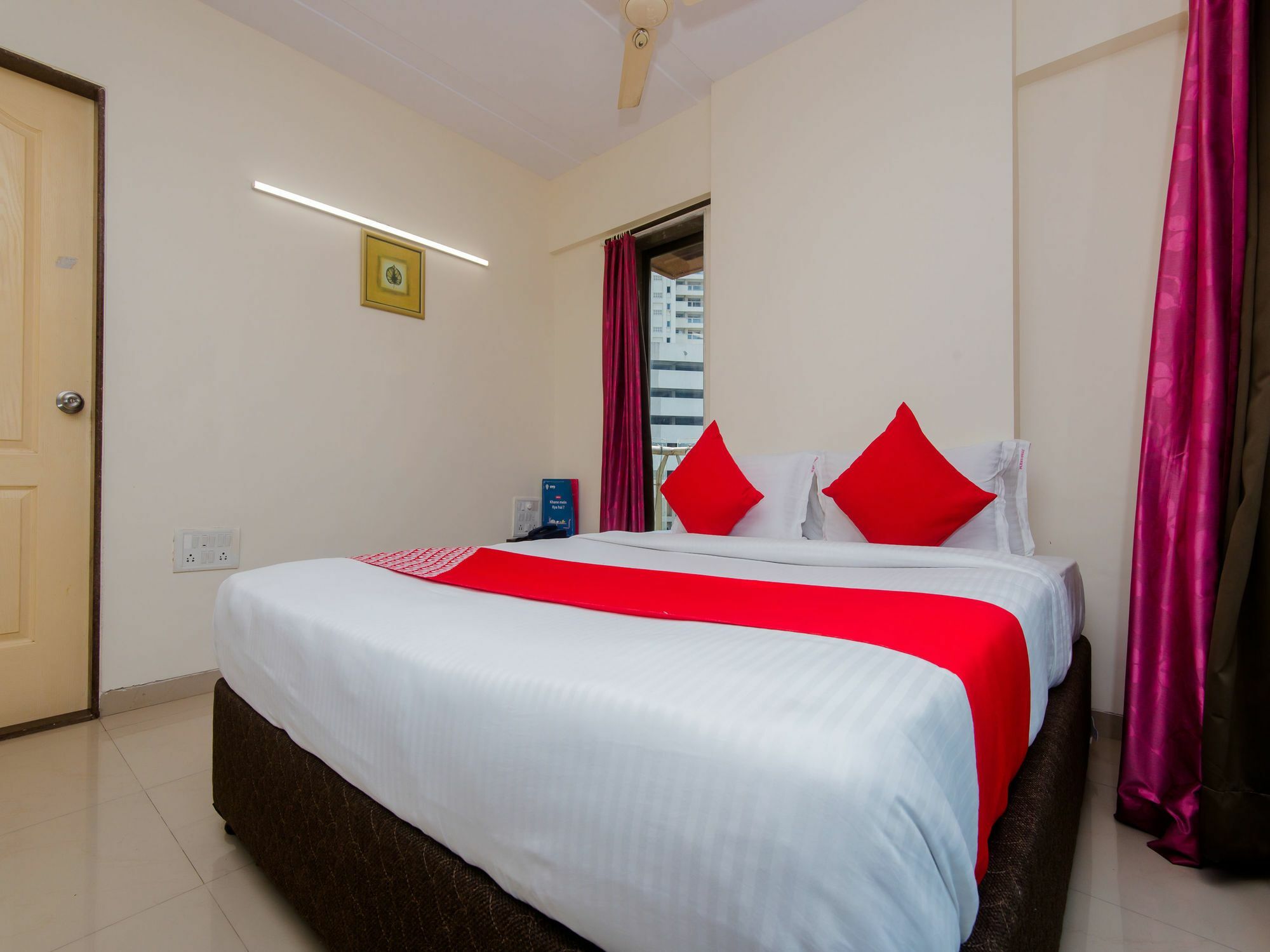 Oyo 633 Ontime Luxurious Hotel Mumbai