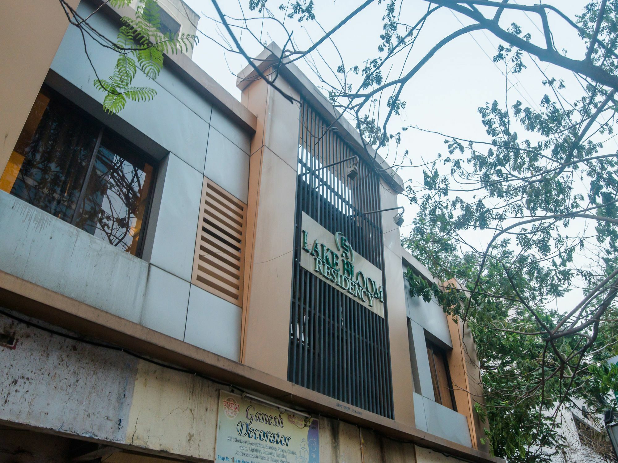 Oyo 11908 Bloom Residency 3* Bombaim