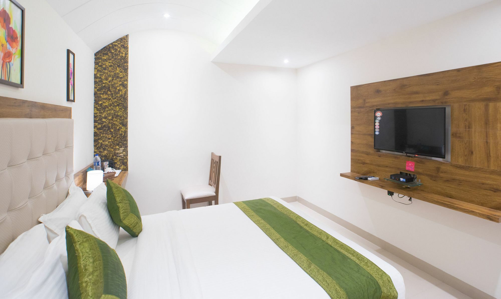 Treebo Amber International Hotel Mumbai
