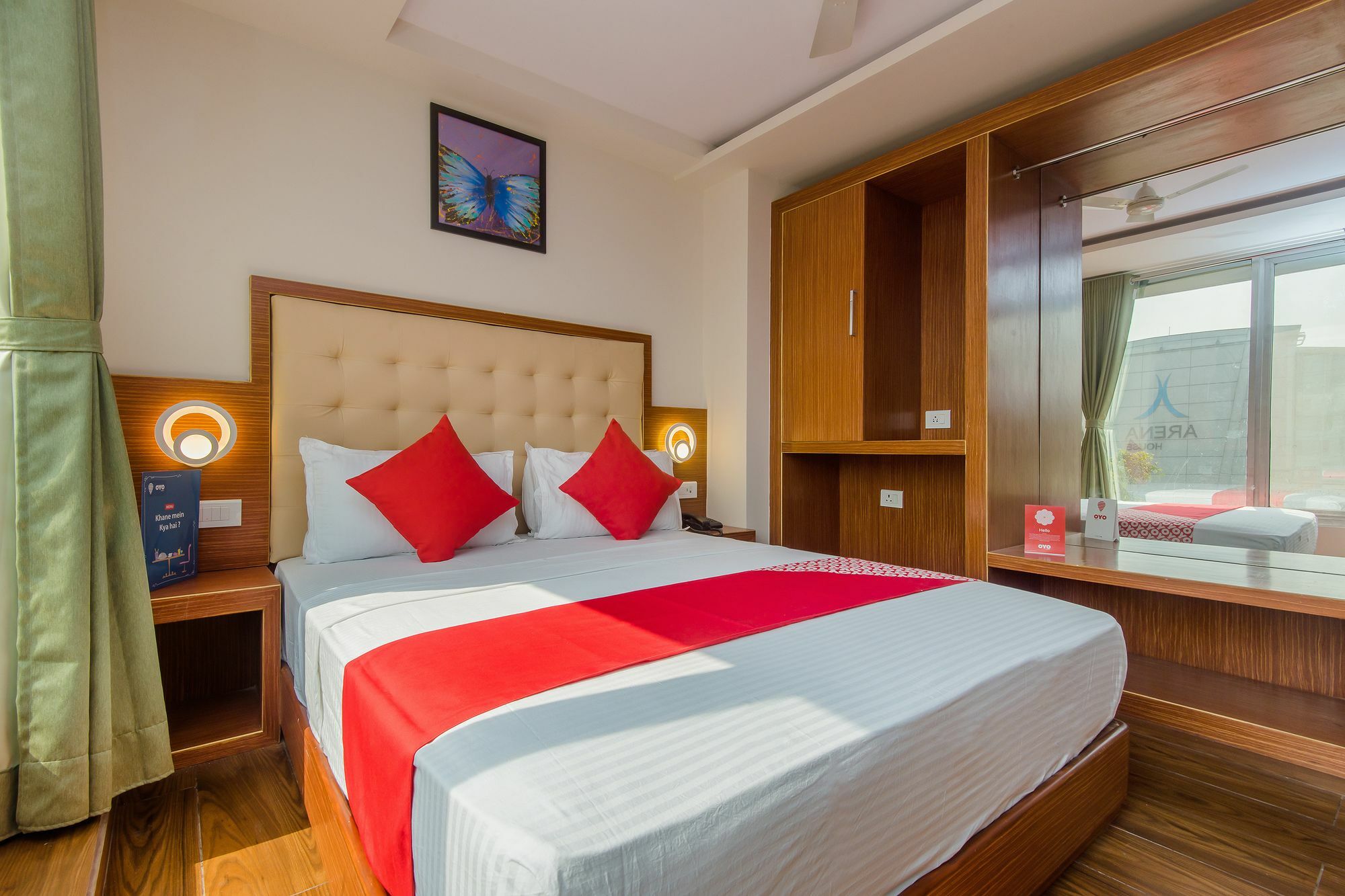 Oyo 11721 Aromas Hotel Mumbai