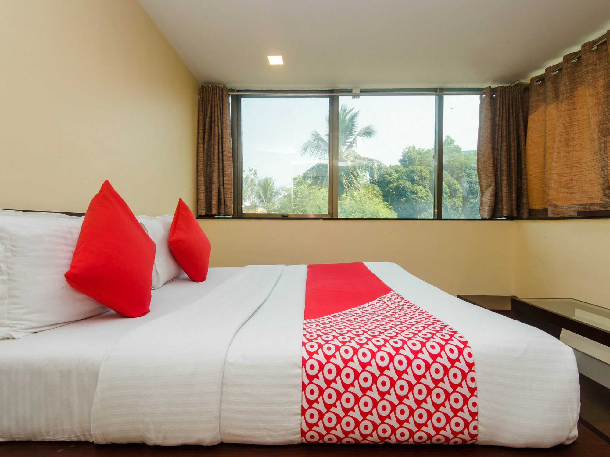 Oyo 4414 Artus Hotel