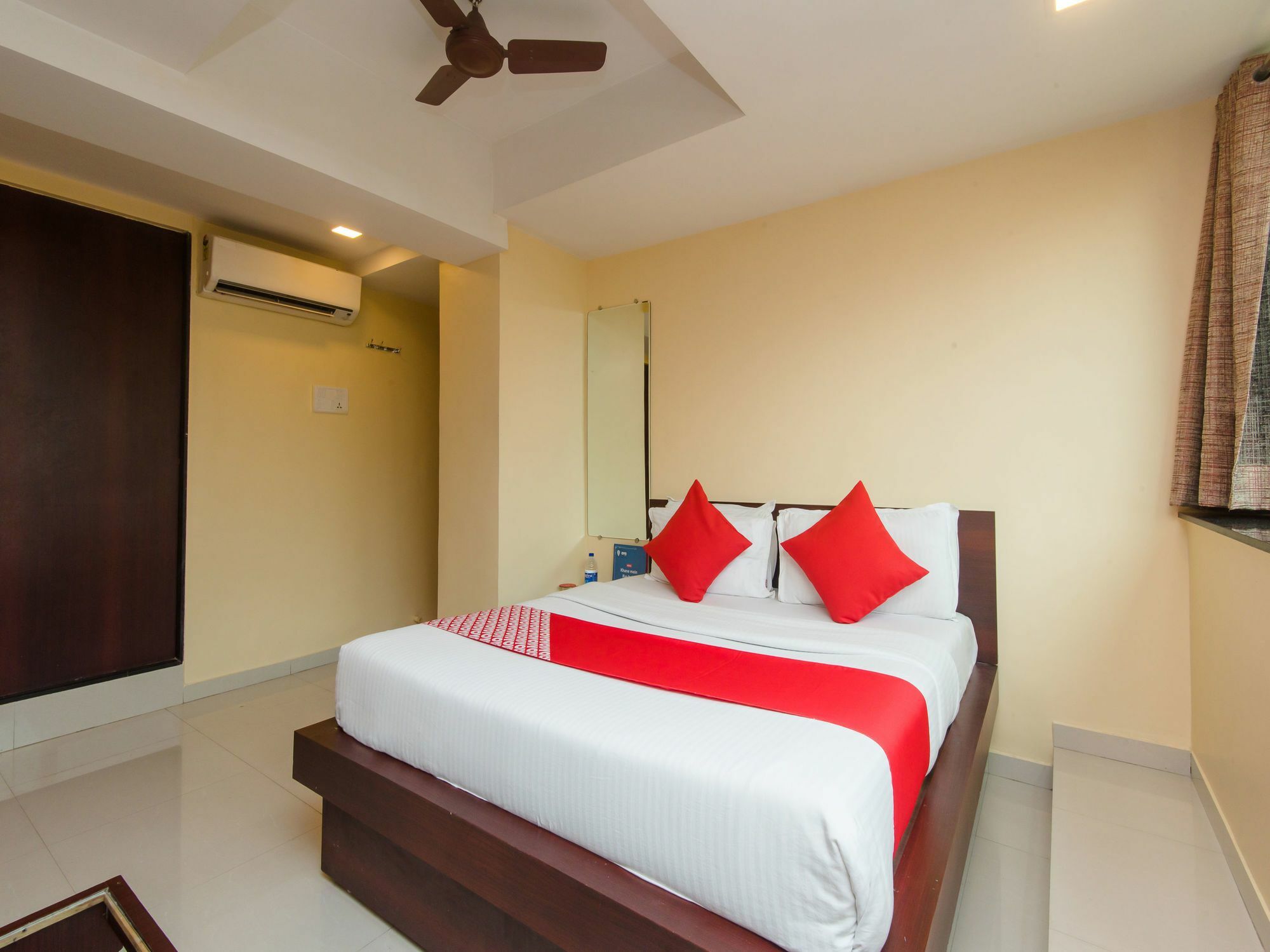 Hotel Oyo 4414 Artus Mumbai