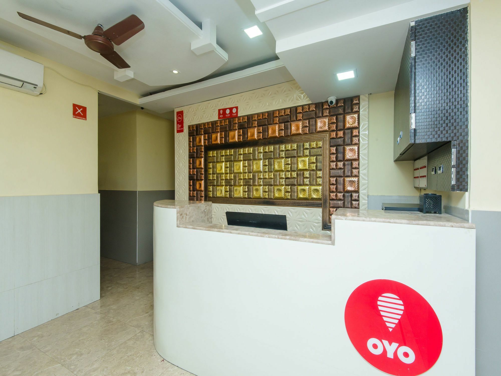 Oyo 4414 Artus Hotel Mumbai