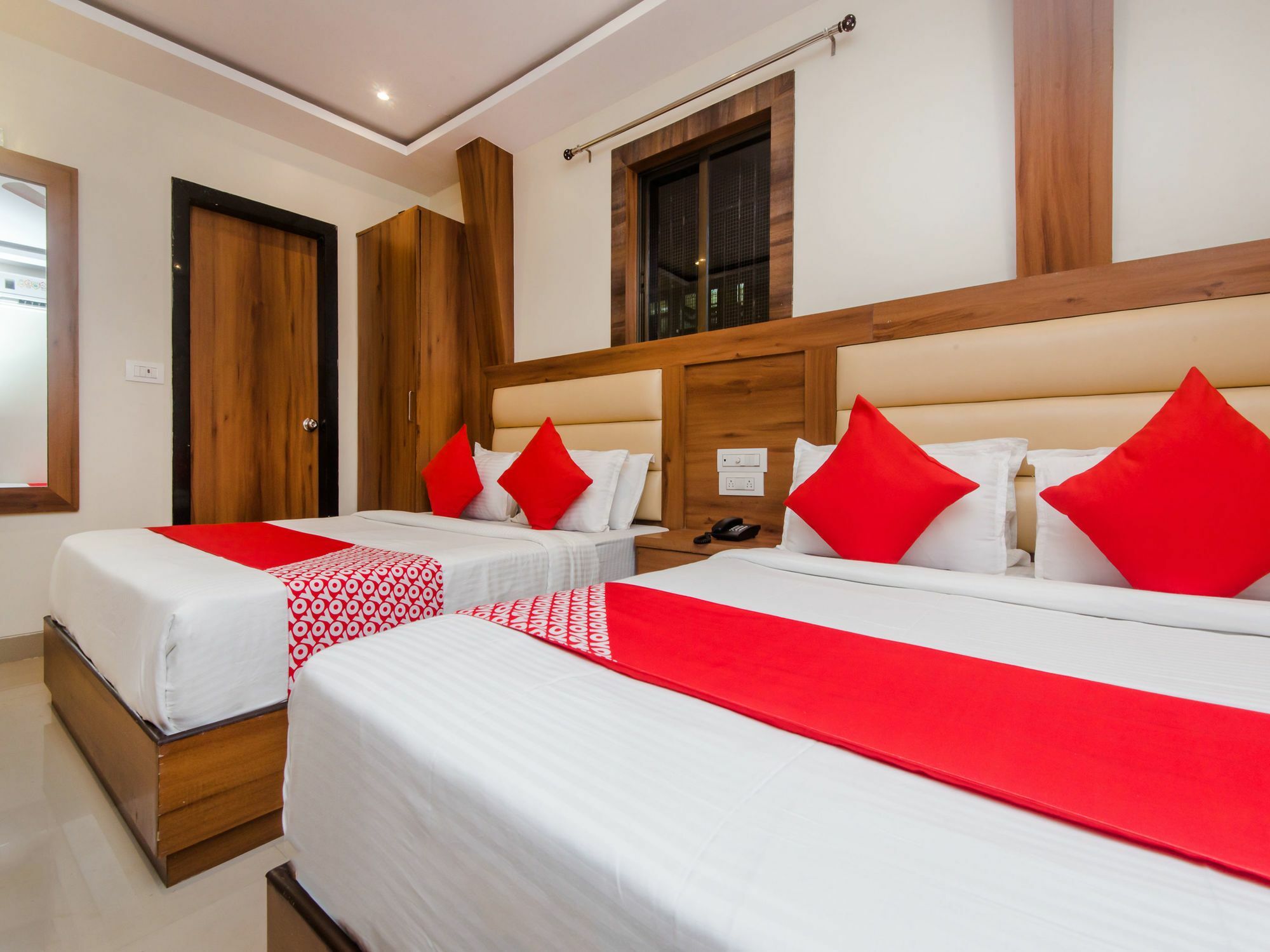 Sai - Near Dadar Station Hotel 3*