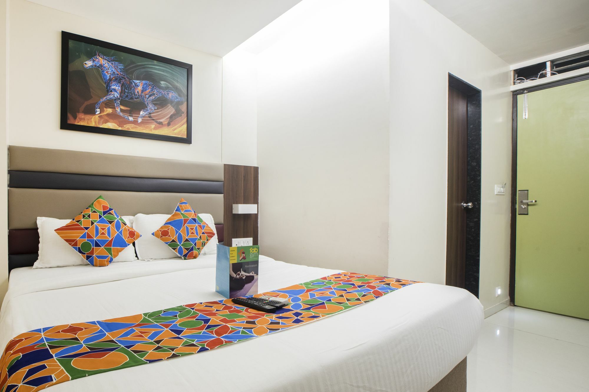 Hotel Fabhotel Regal International Andheri Mumbai