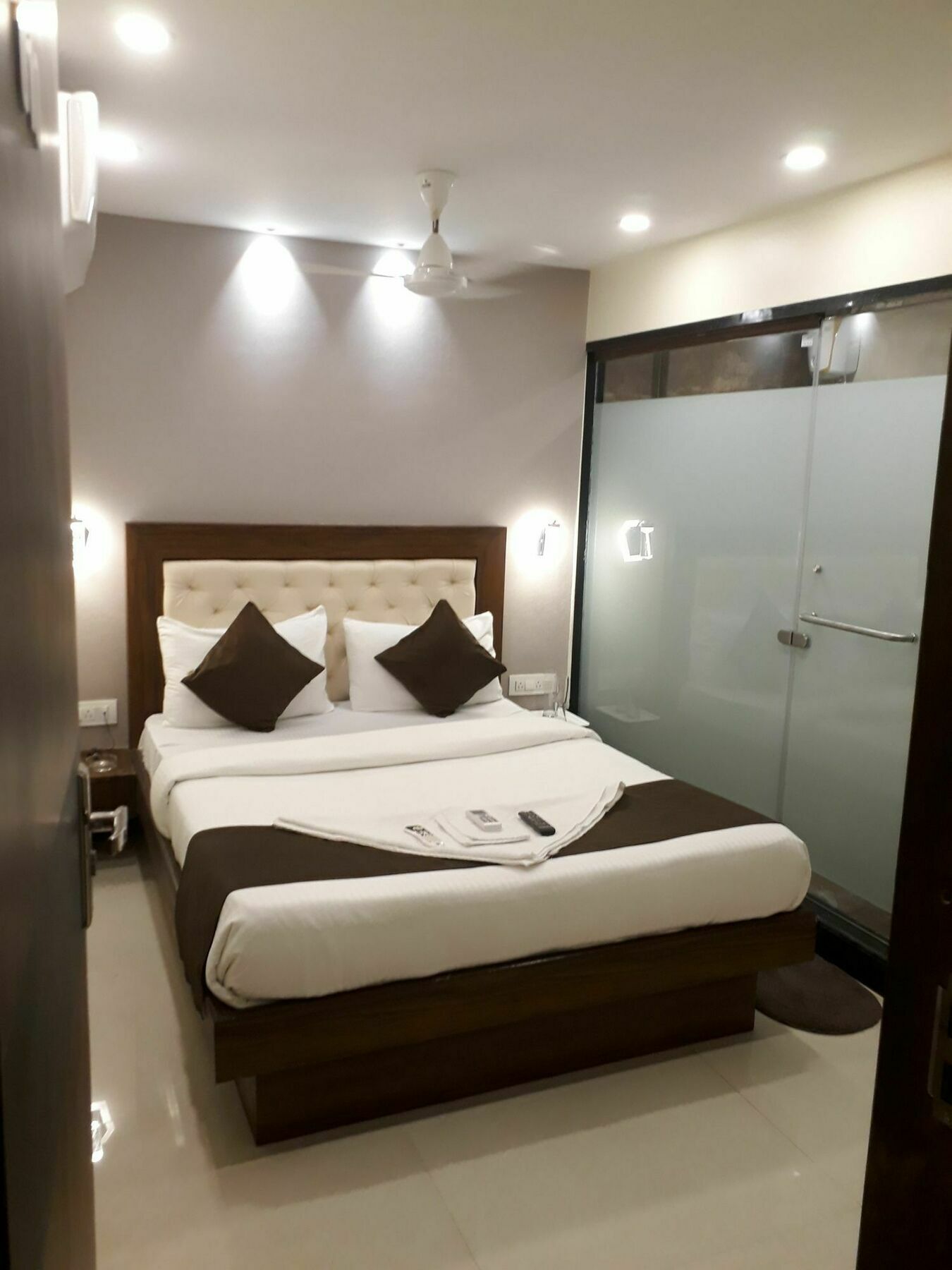 Hotel Garden Creek Residency Near Airport 3*