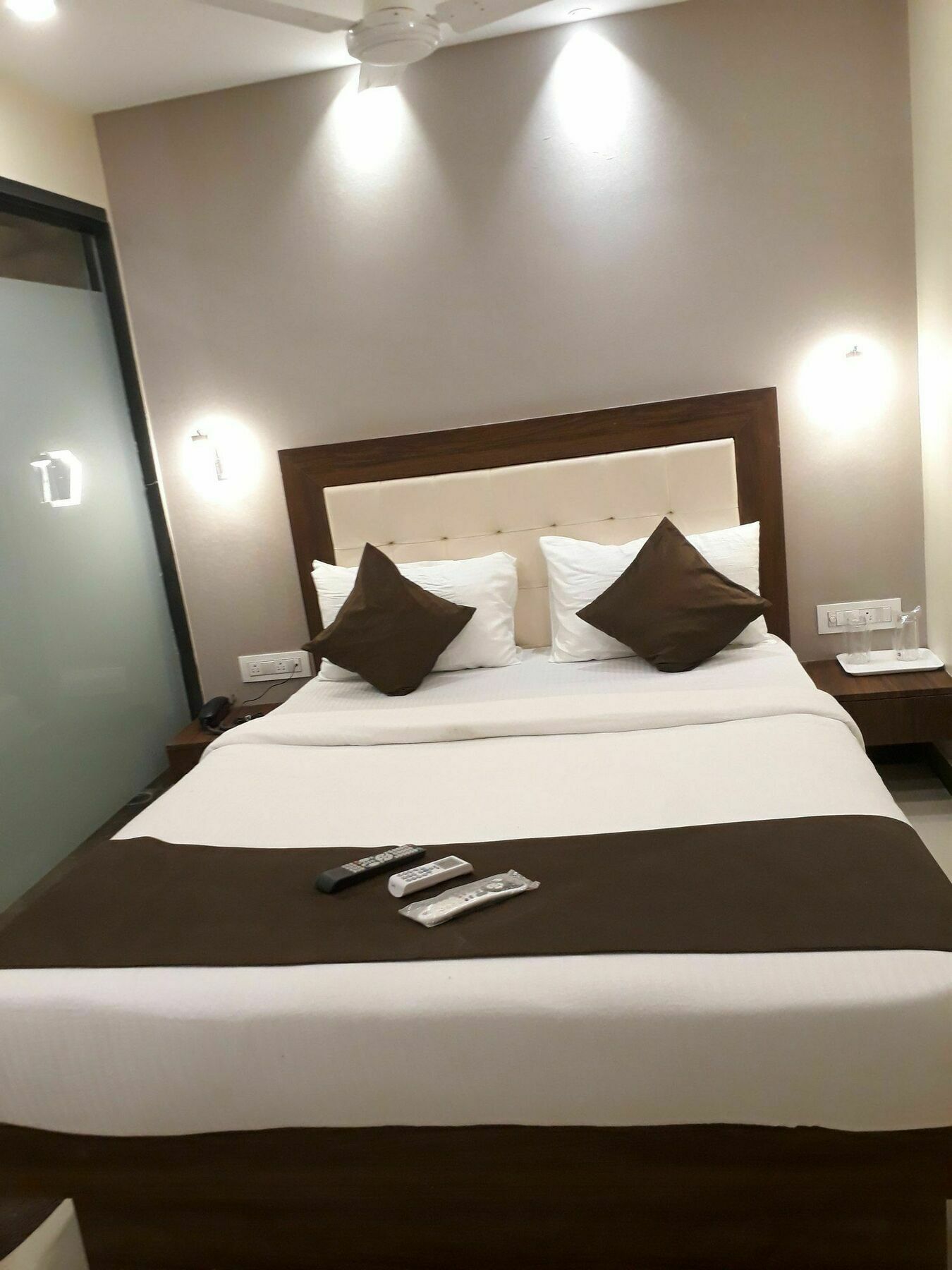 Garden Creek Residency Near Airport Hotel Mumbai