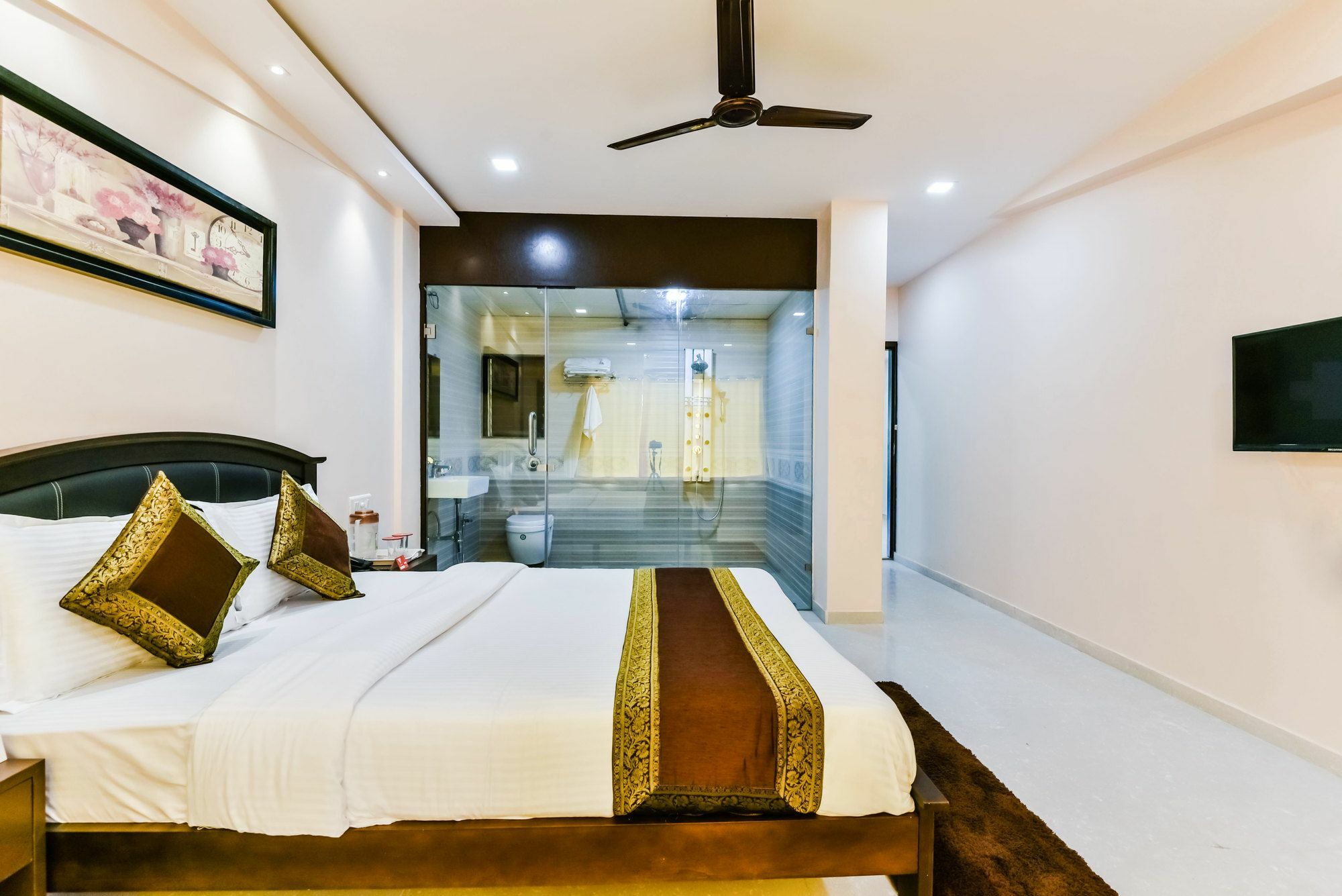 Oyo 5012 View Residency Hotel