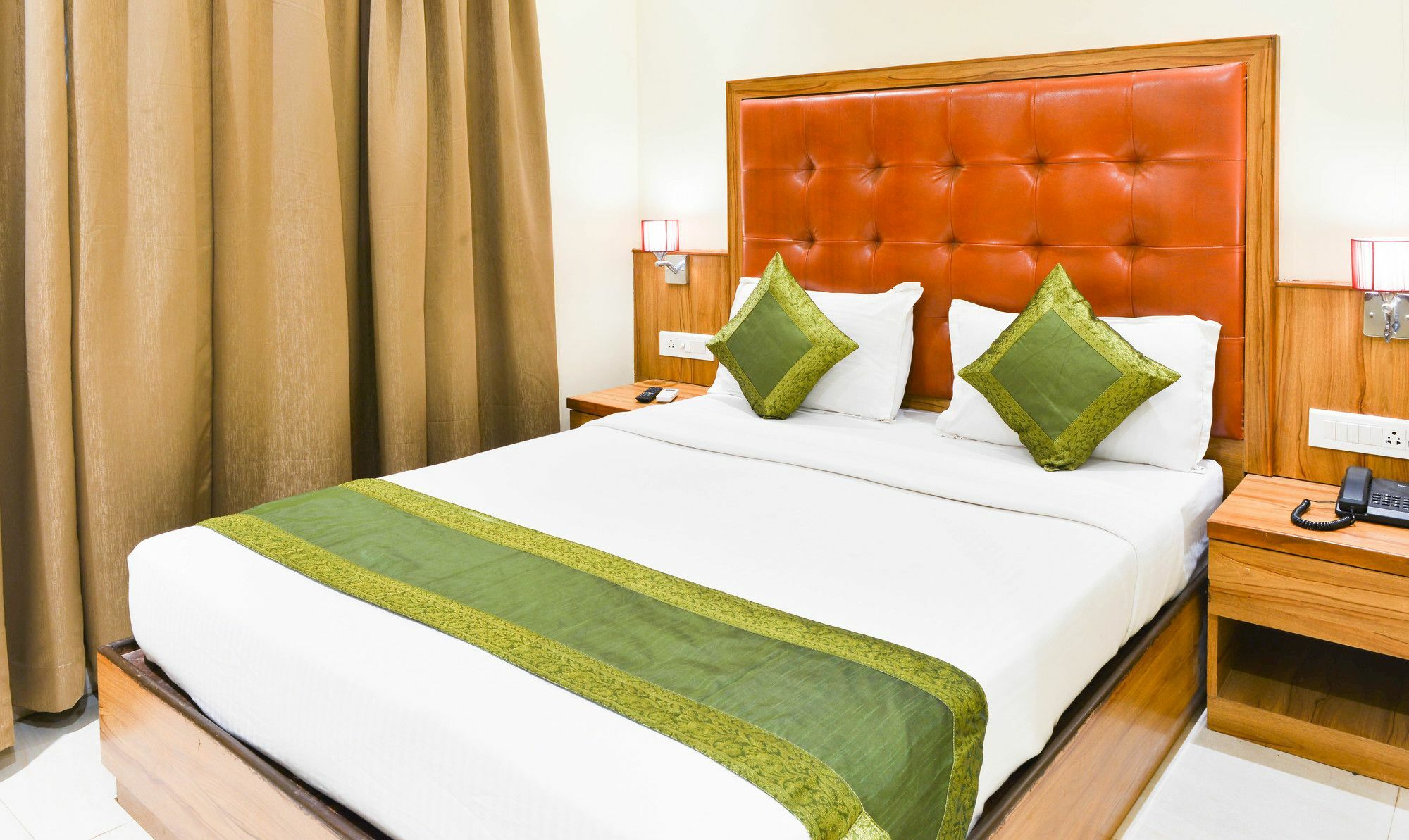 Treebo Aster Hotel 3*