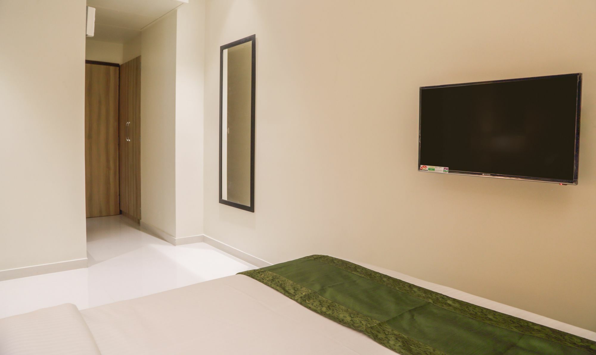Treebo Phoenix International Hotel