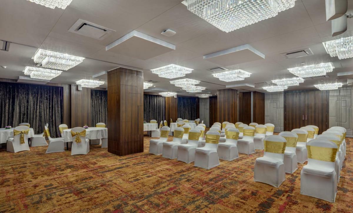 The Park Juhu 4*