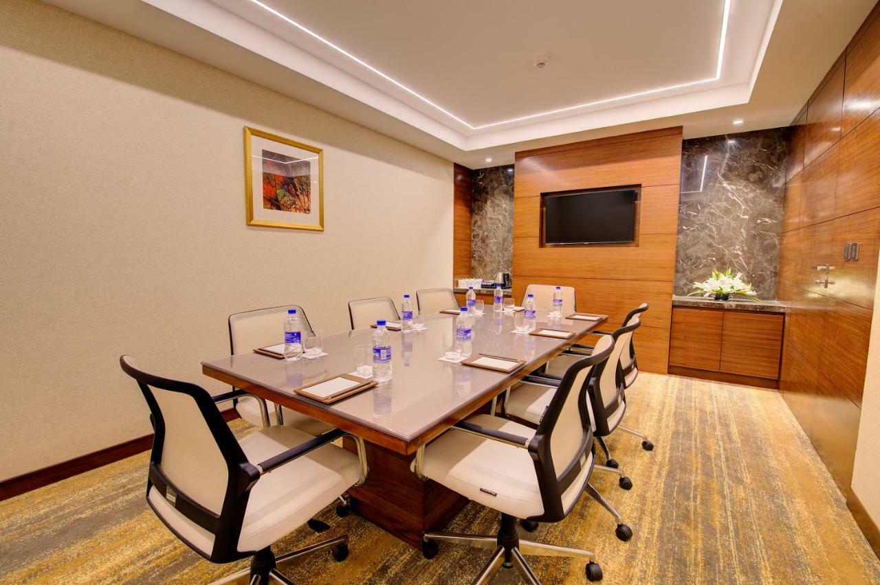Hotel Niranta Transit Hotel Terminal 2 Arrivals/Landside Bombaim