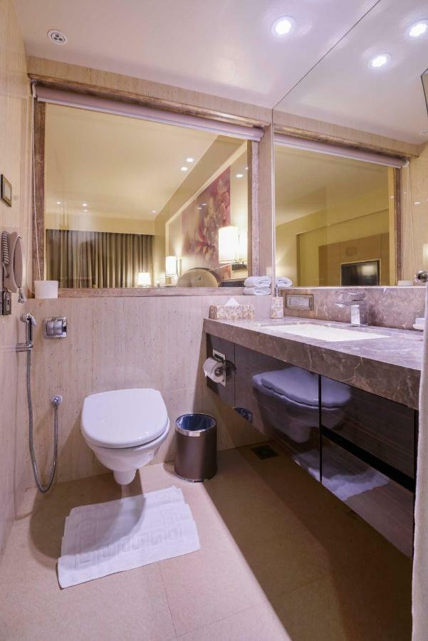 Sai Palace Grand, Malad Hotel 4*