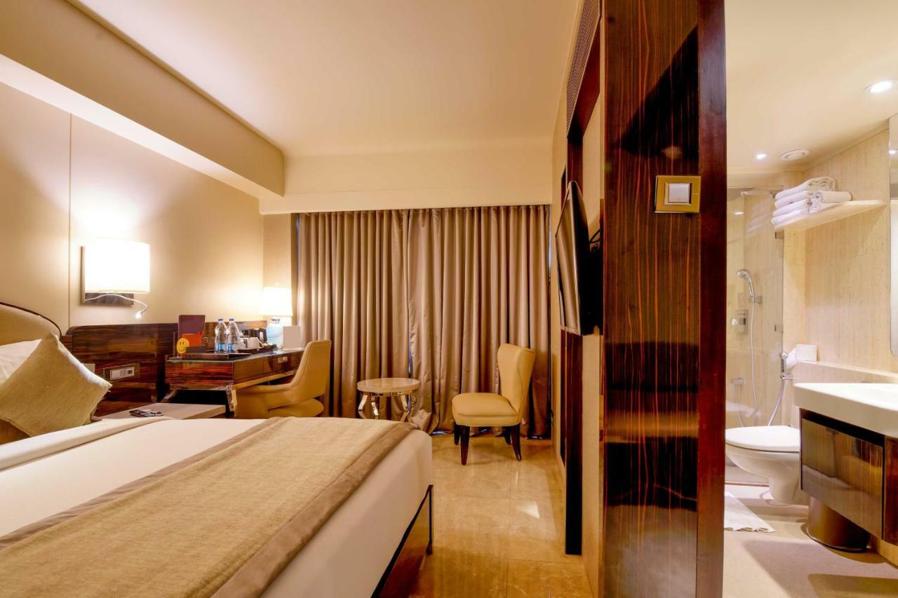 Hotel Sai Palace Grand, Malad 4*