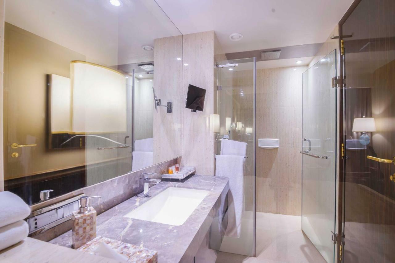 Hotel Sai Palace Grand, Malad Mumbai