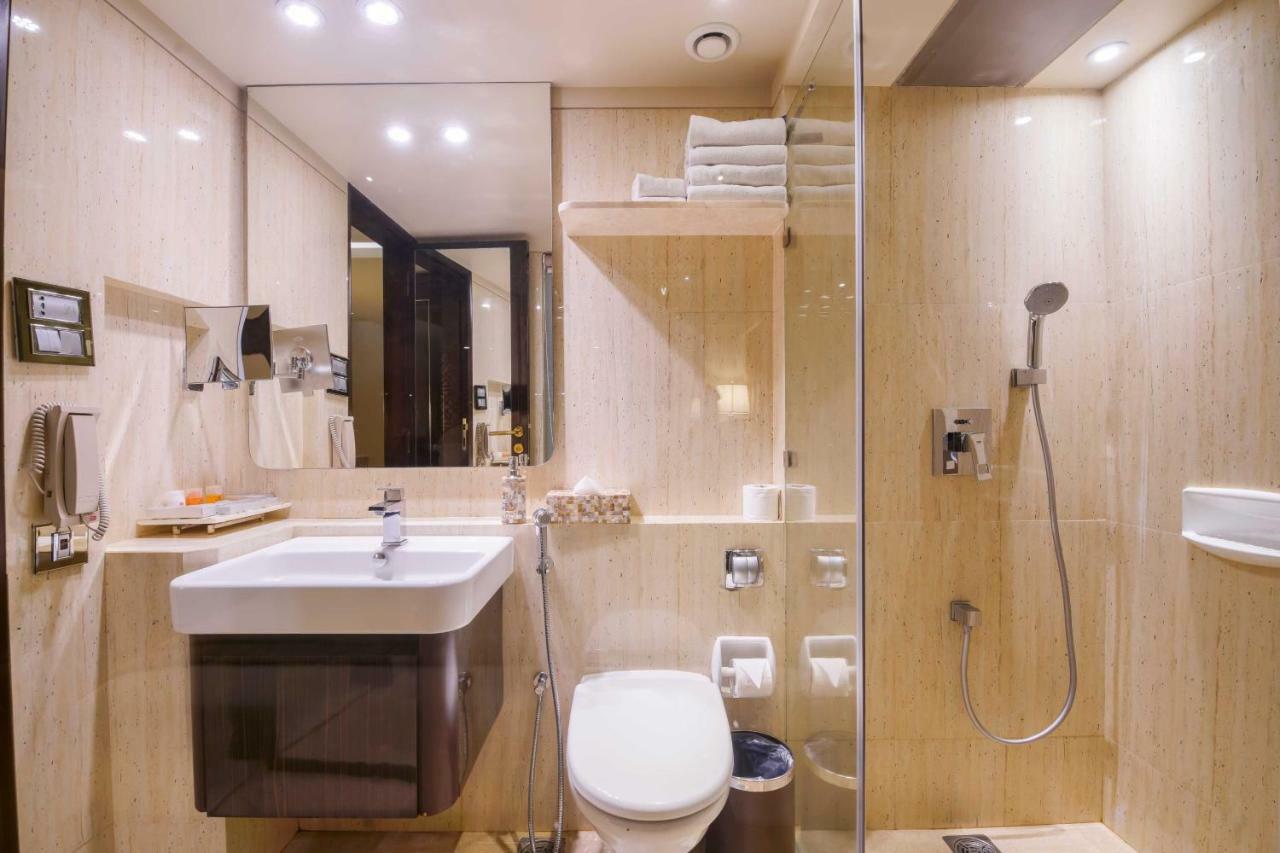 Sai Palace Grand, Malad Hotel