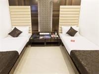 Oyo Premium Colaba Causeway Hotel