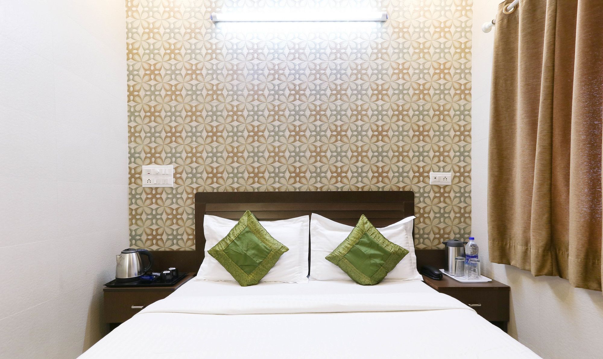 Treebo Abrol Hotel Mumbai