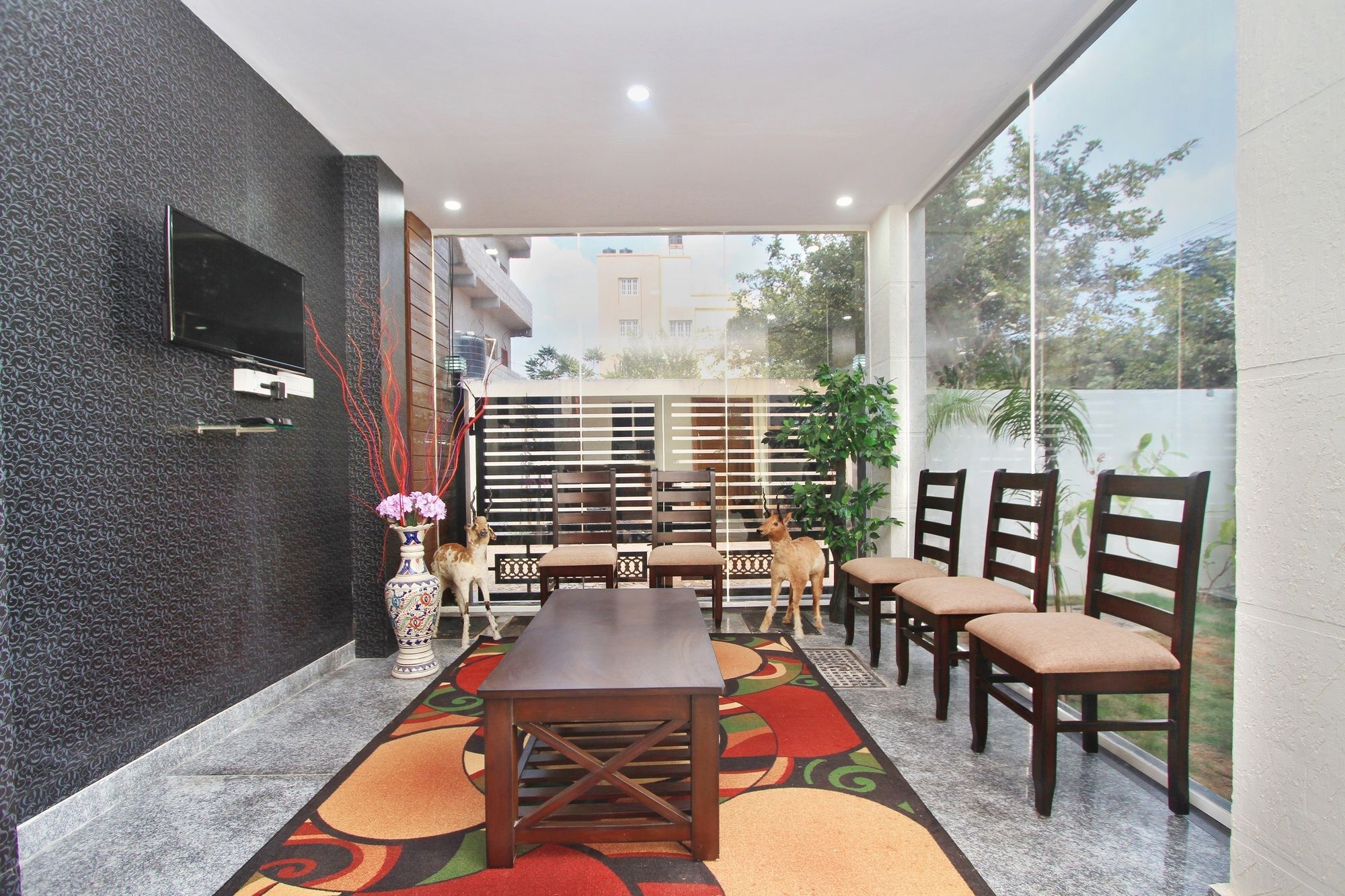 Hotel Oyo 7153 Amber Mumbai
