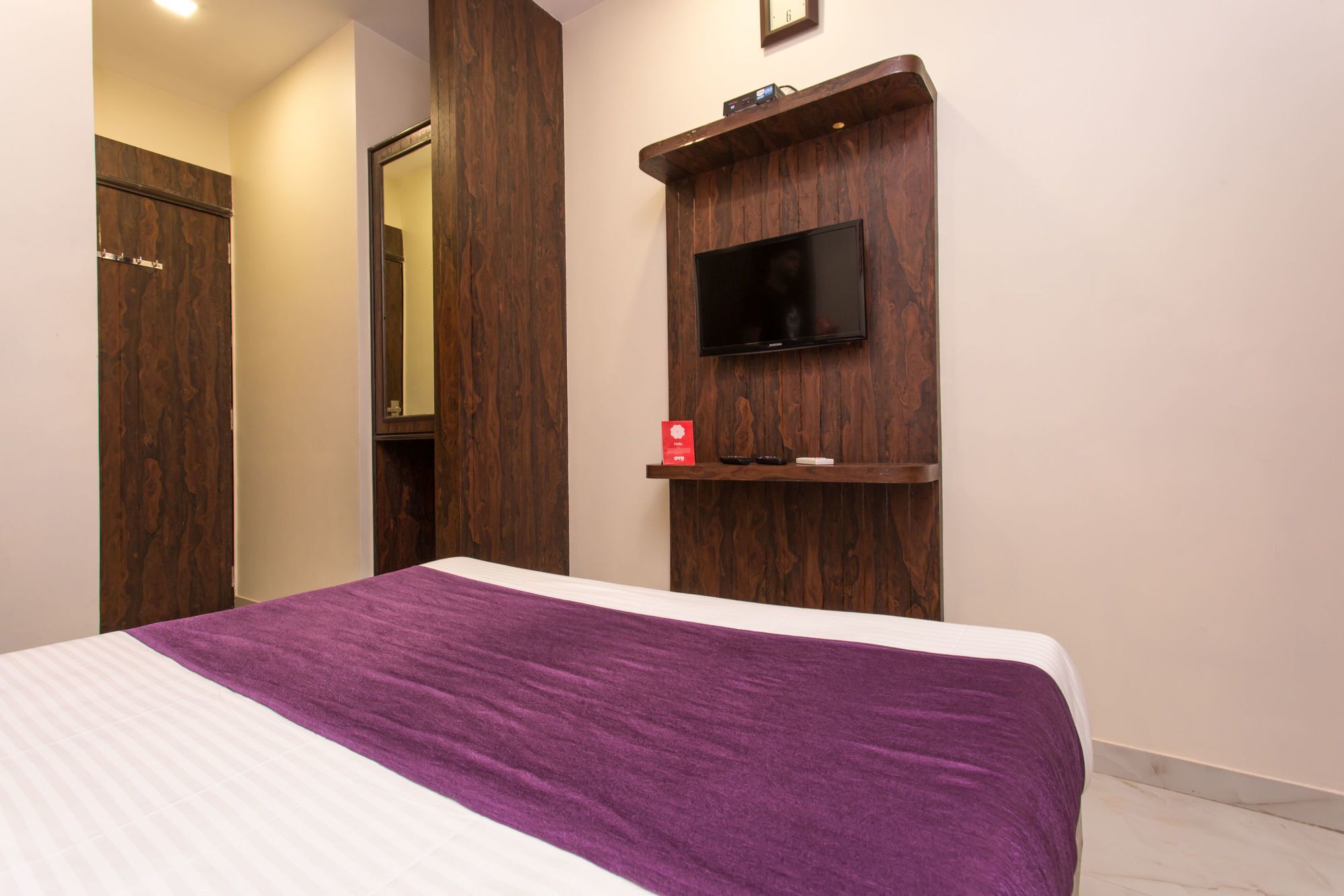 Oyo 7153 Amber Hotel Mumbai
