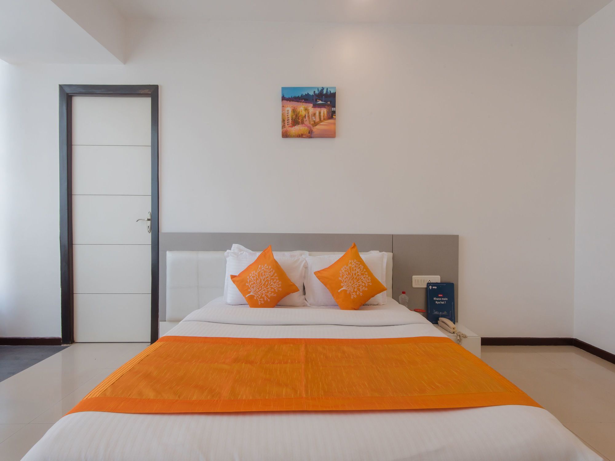 Aura Hotel