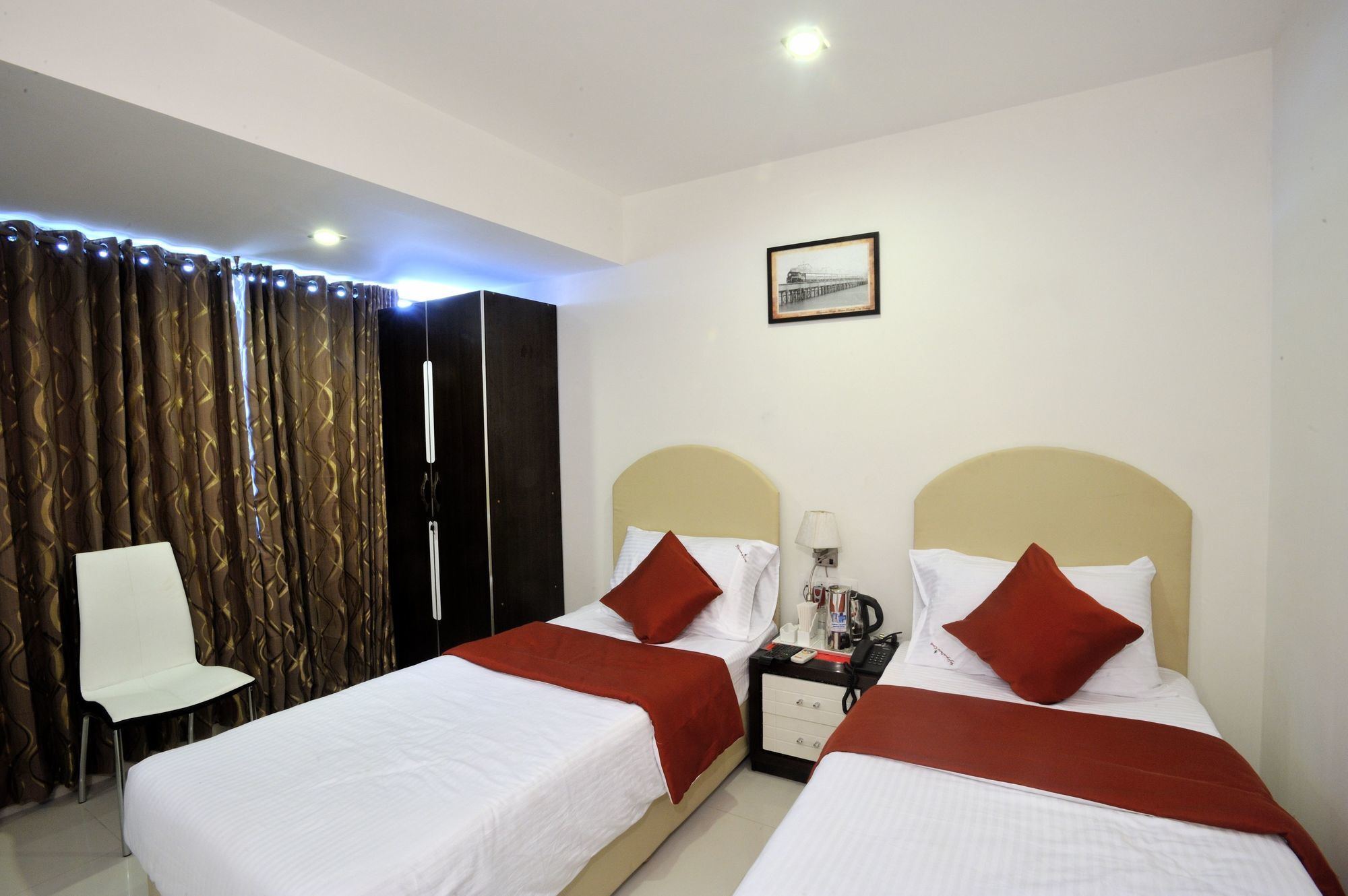 Apartment Signature Crest Chandavali
