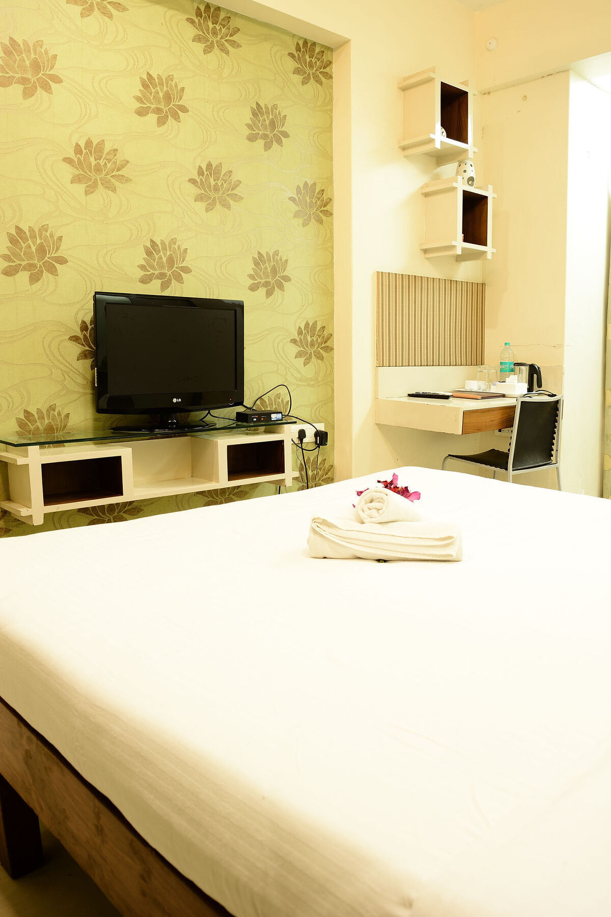 Apartment Seven Serviced Bandra Mumbai