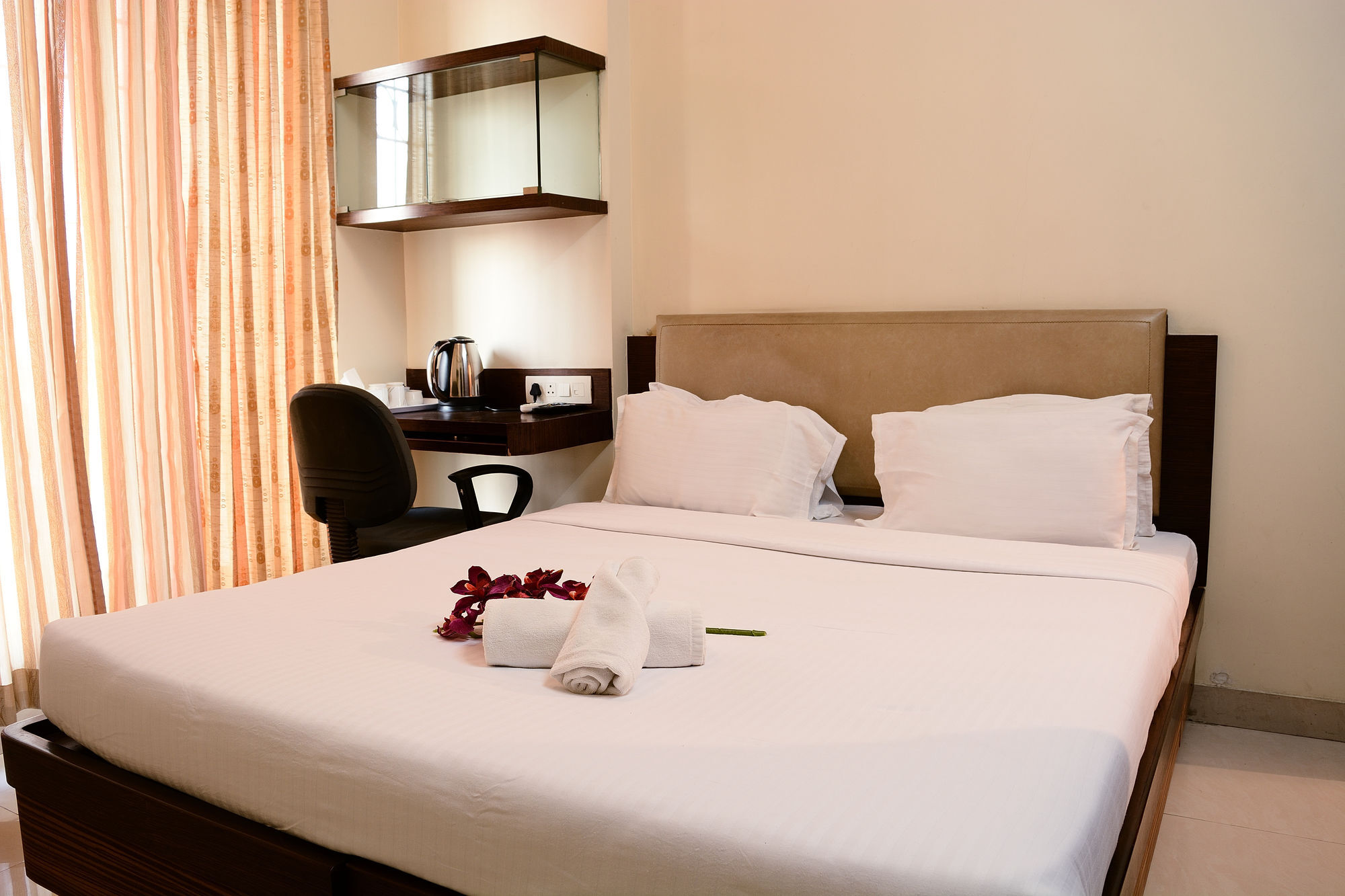 Seven Serviced Bandra Apartment *