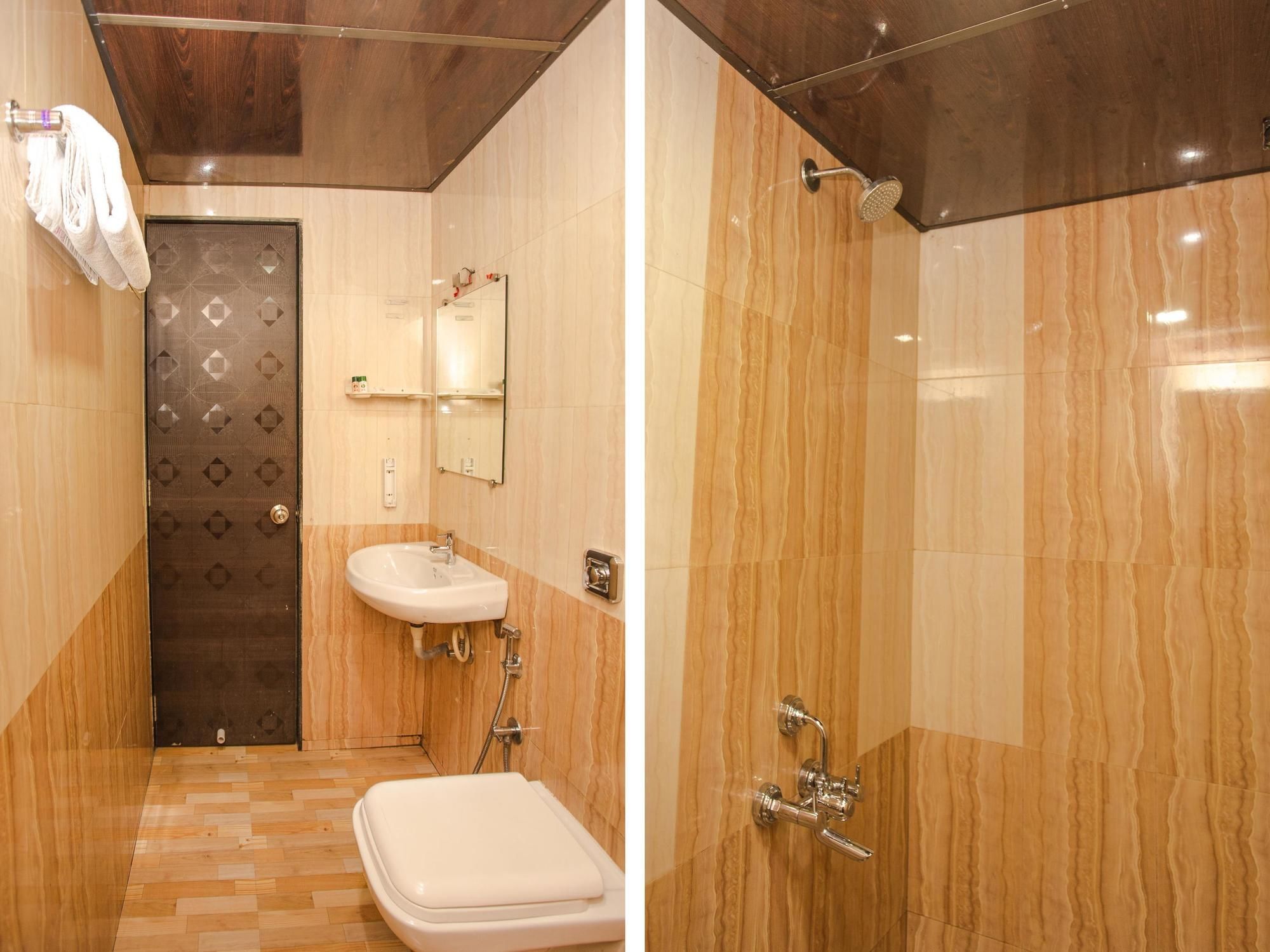 Hotel Oyo 565 Sakinaka 90 Ft Road