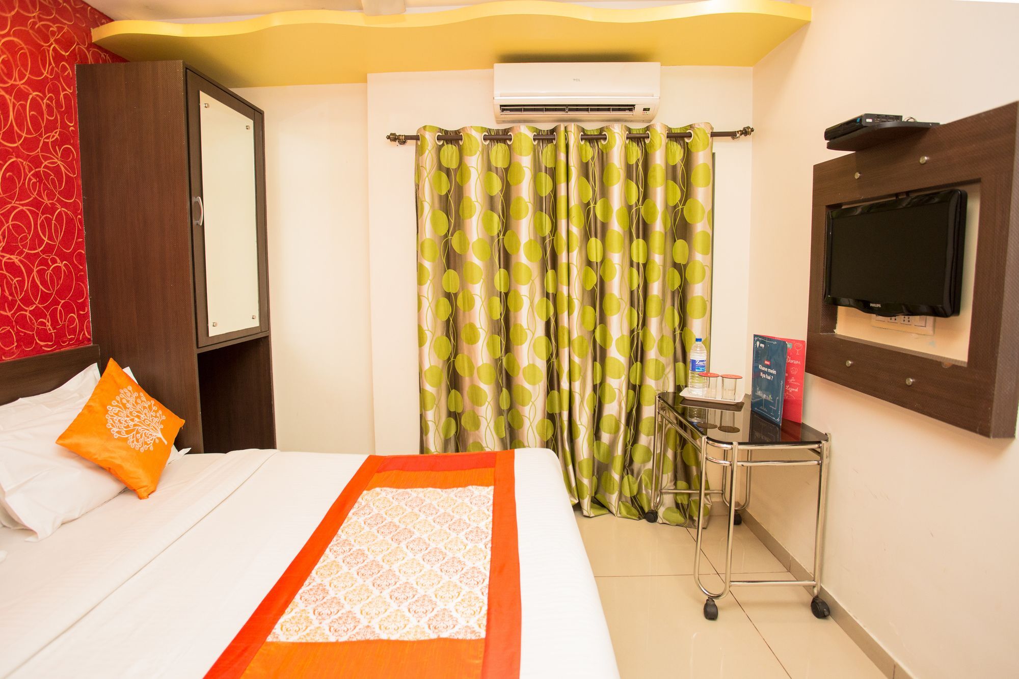 Hotel Oyo 565 Sakinaka 90 Ft Road Mumbai