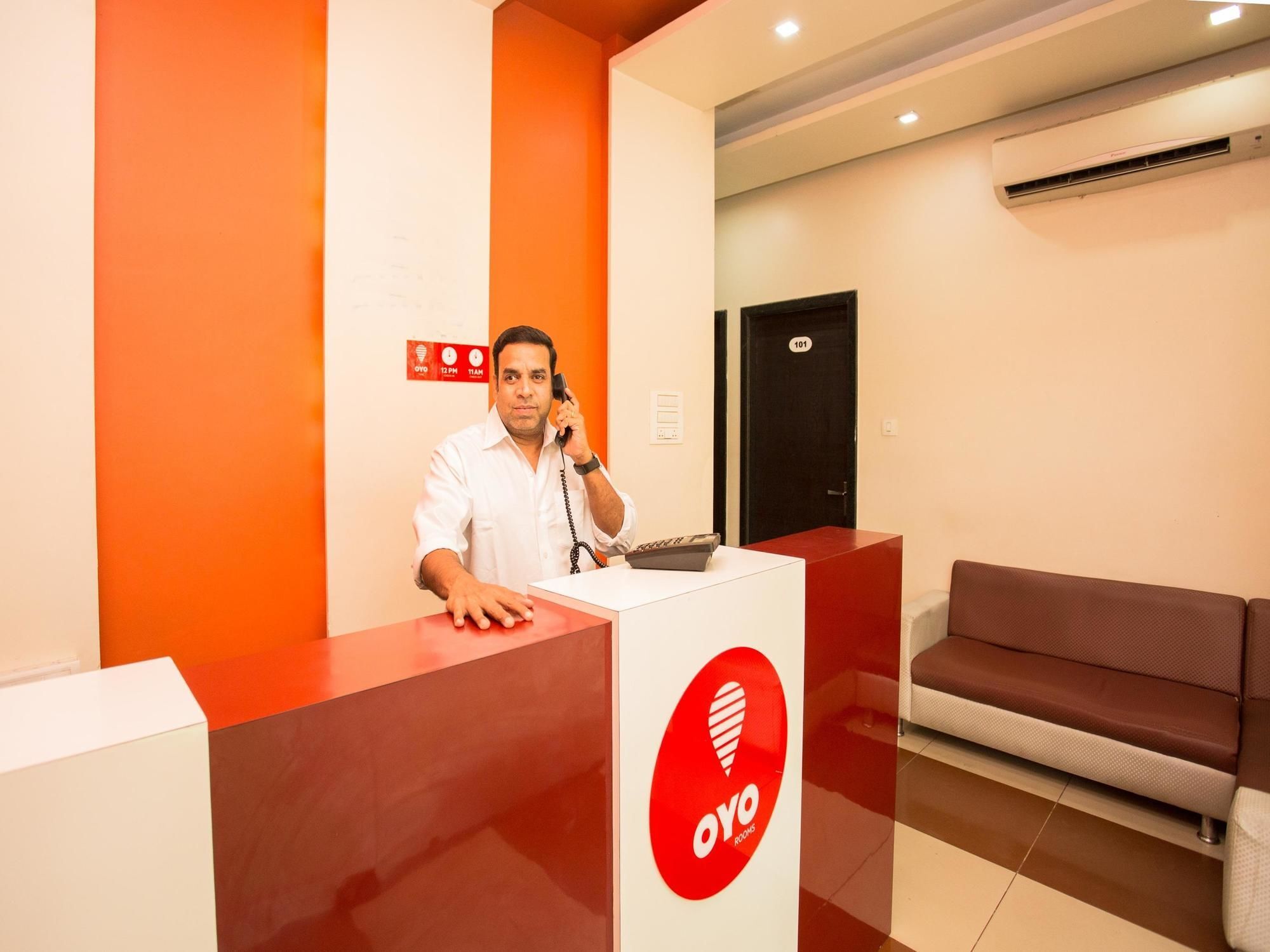 Oyo 565 Sakinaka 90 Ft Road Hotel 3*