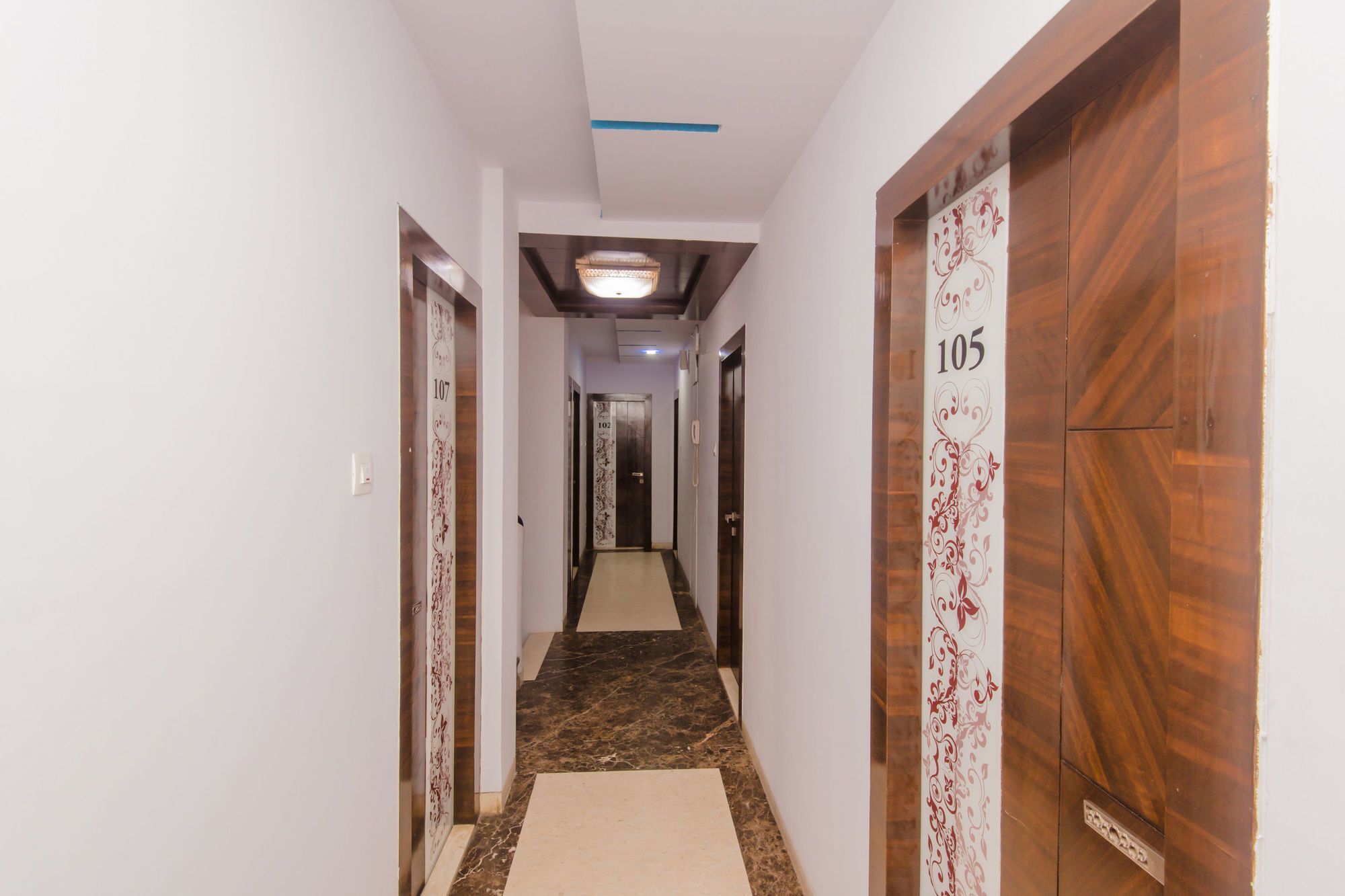 Hotel Oyo 408 Parle