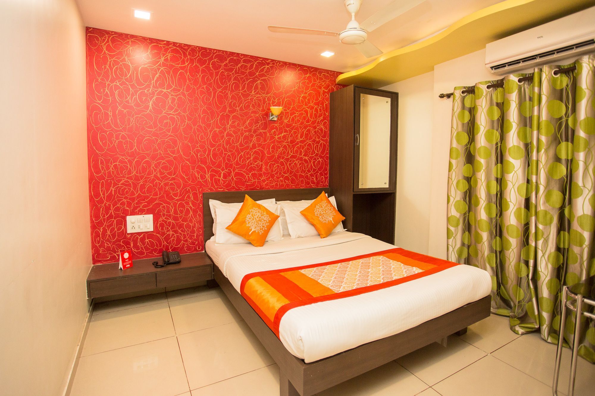 Hotel Oyo 565 Sakinaka 90 Ft Road Mumbai