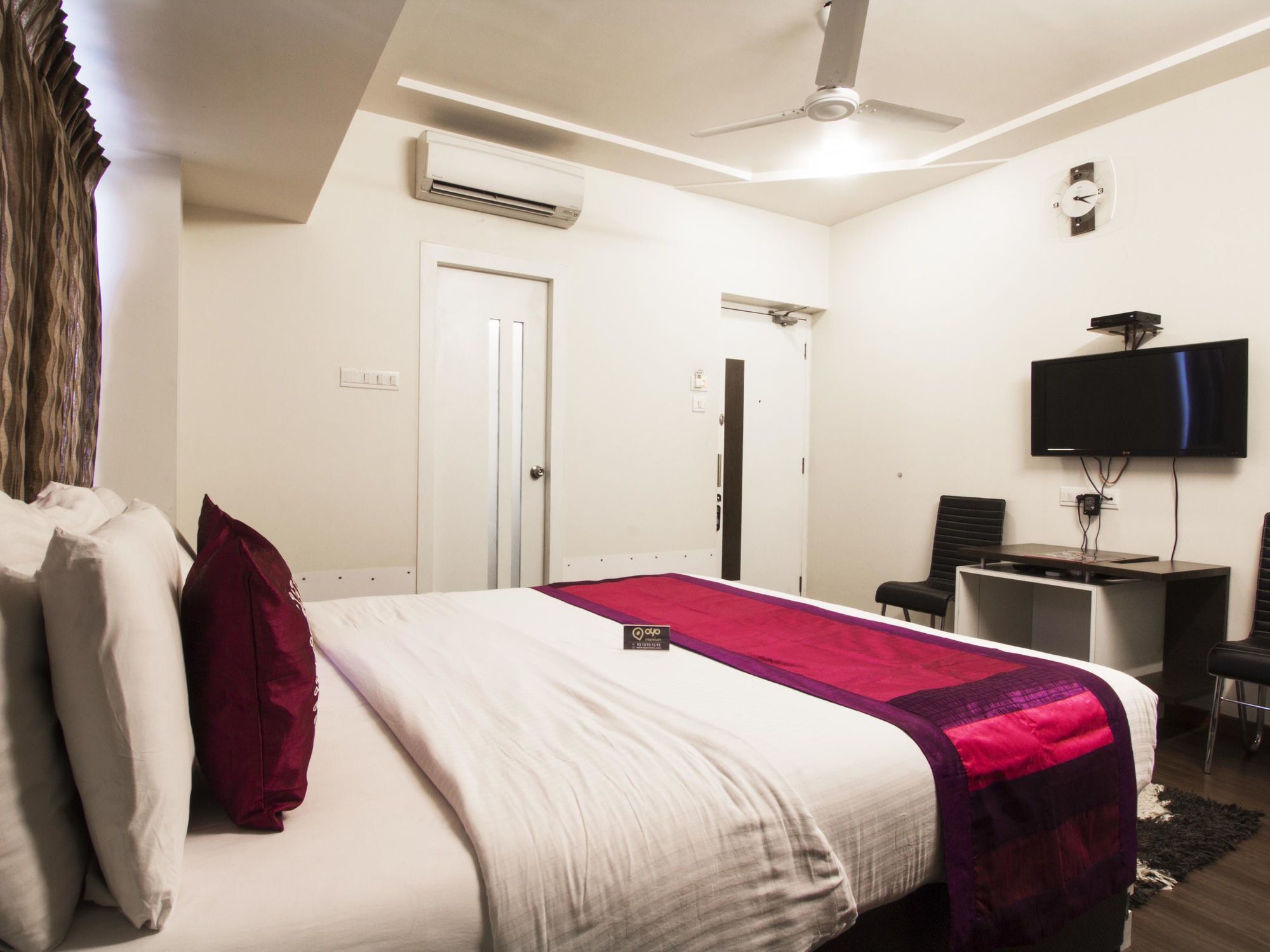 Oyo Premium 091 Parle East Hotel 3*