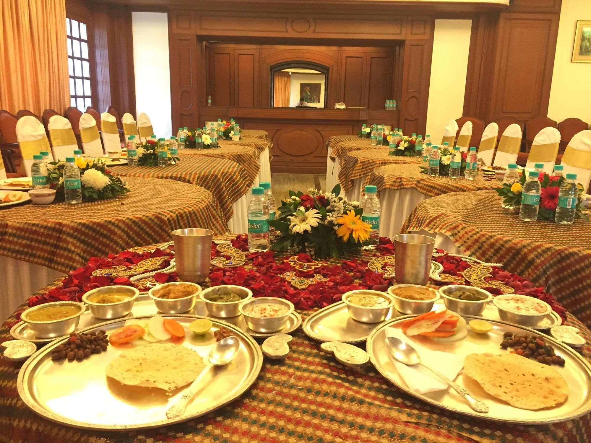 Kohinoor Park Hotel