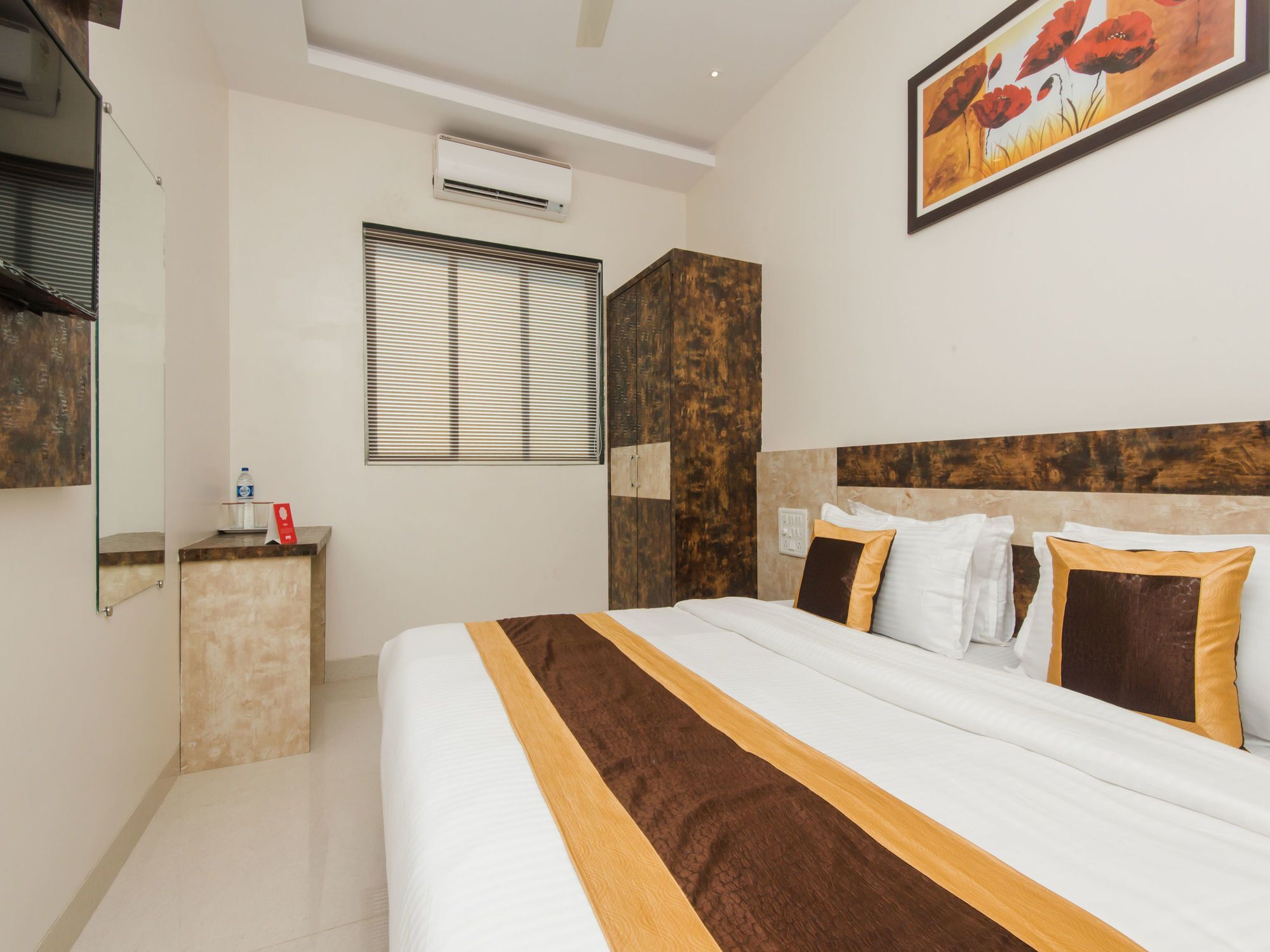 Hotel Fabexpress Embassy Grand - Nr Bkc 3*