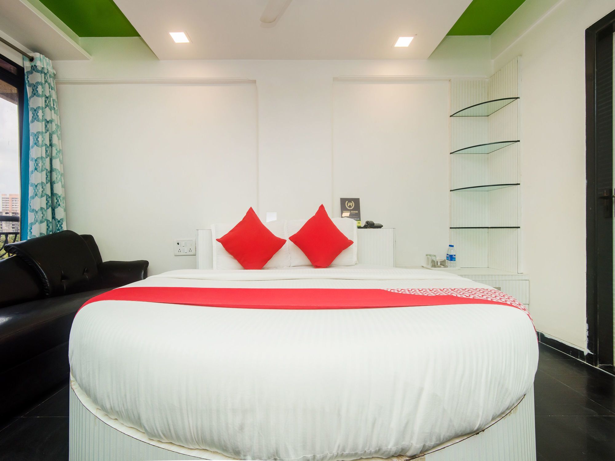 Oyo 16077 Panchvati Residency