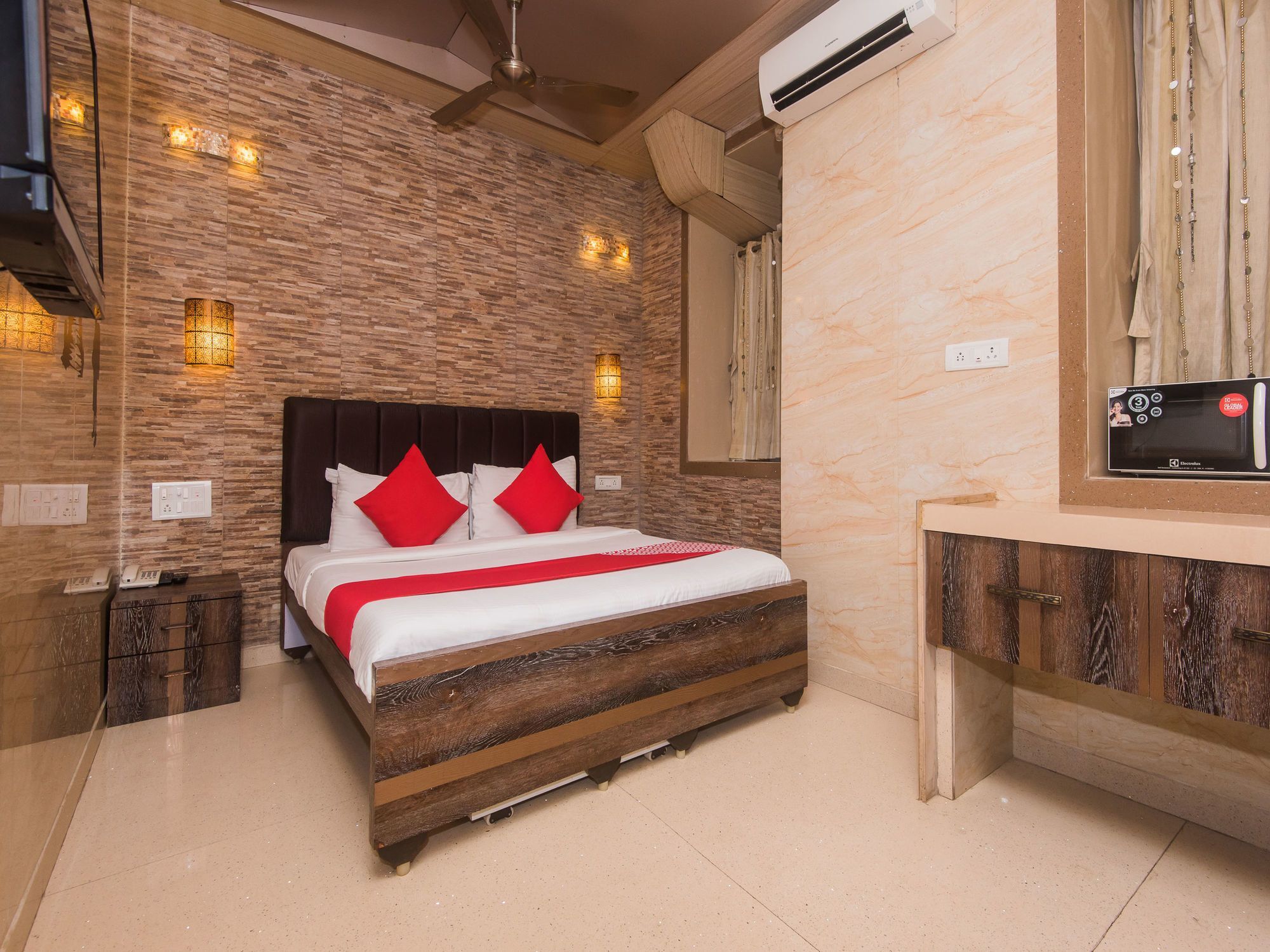 Oyo 16119 Oliver Hotel 2*