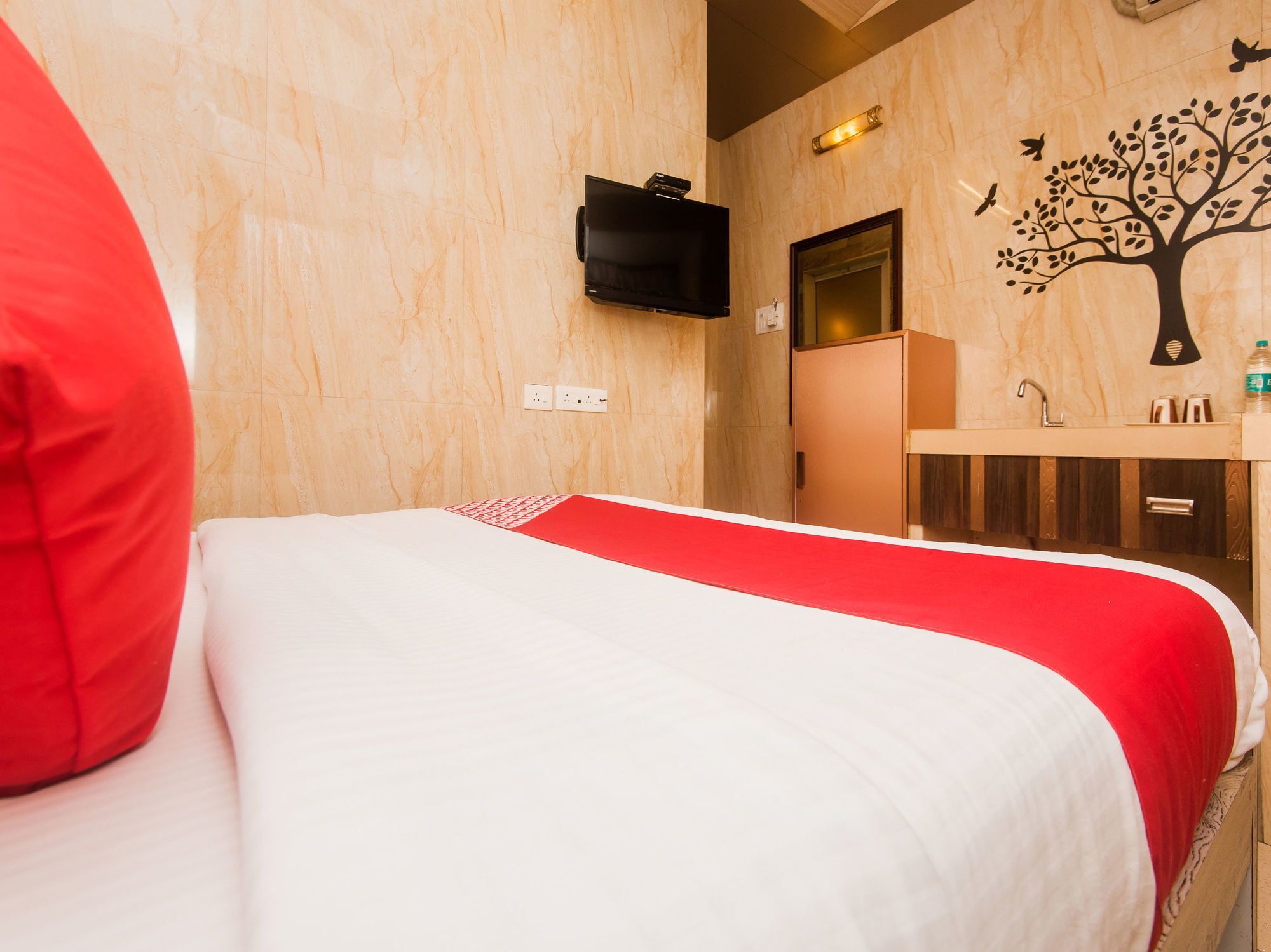 Hotel Oyo 16119 Oliver