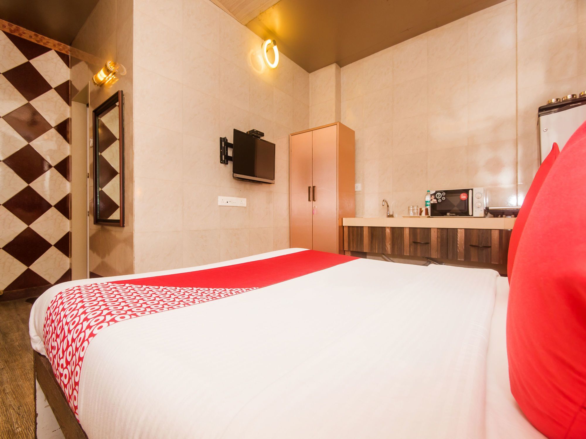 Hotel Oyo 16119 Oliver